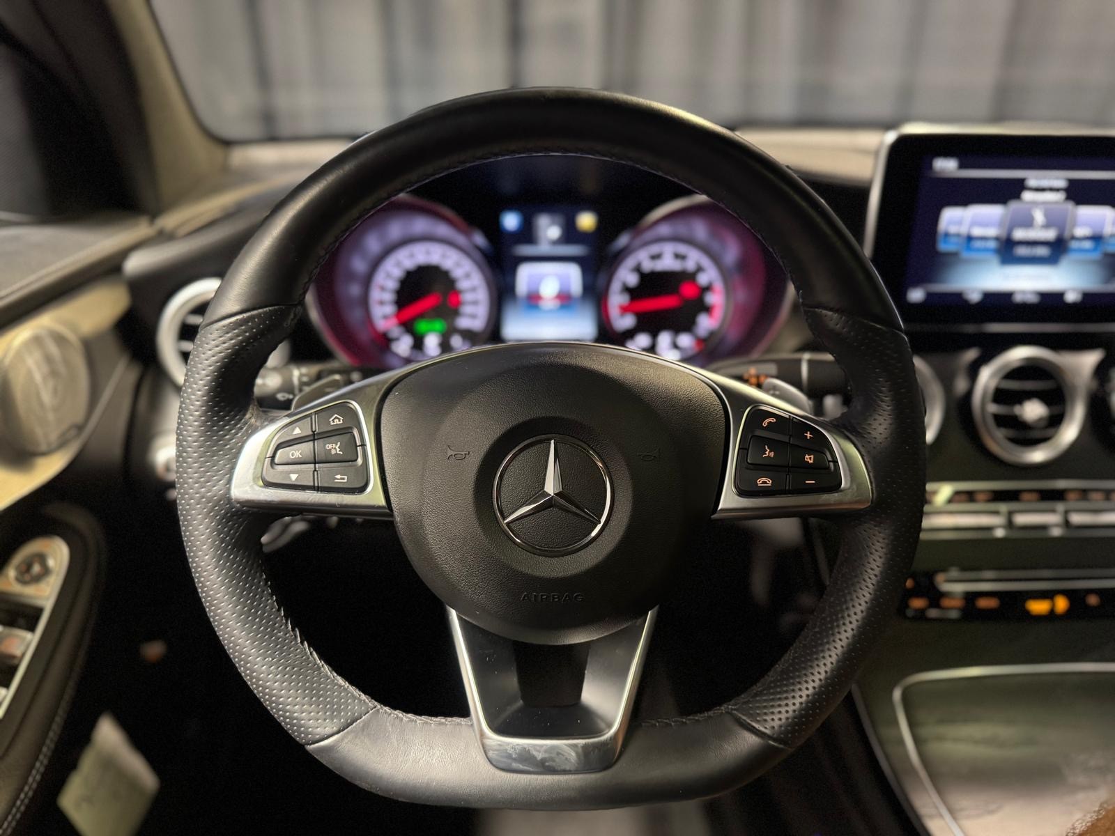MERCEDES-BENZ GLC 43 AMG 4Matic 9G-Tronic-image-16