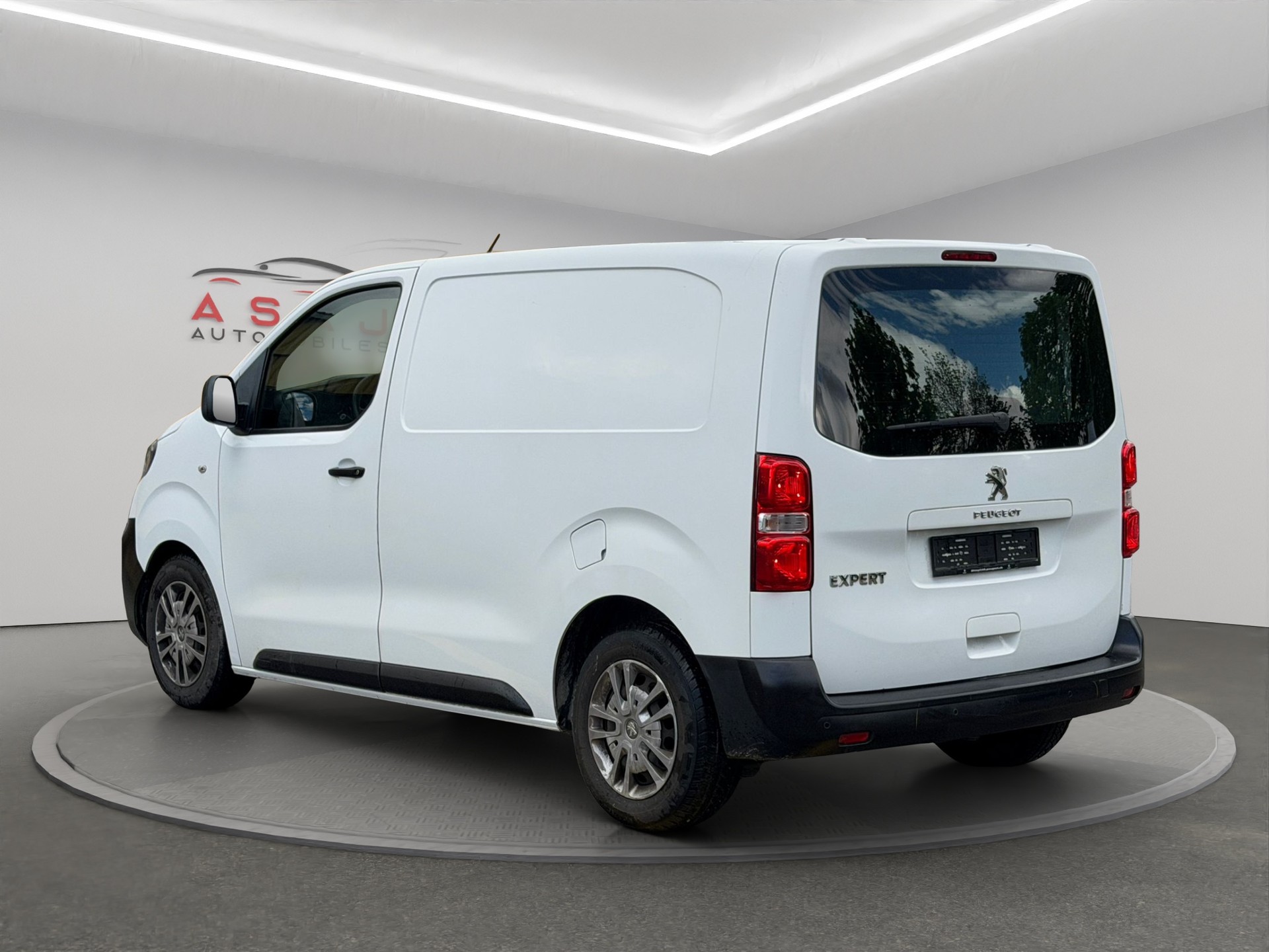 PEUGEOT Expert 1.6 BlueHDi 115 S&S Active Compact-image-6