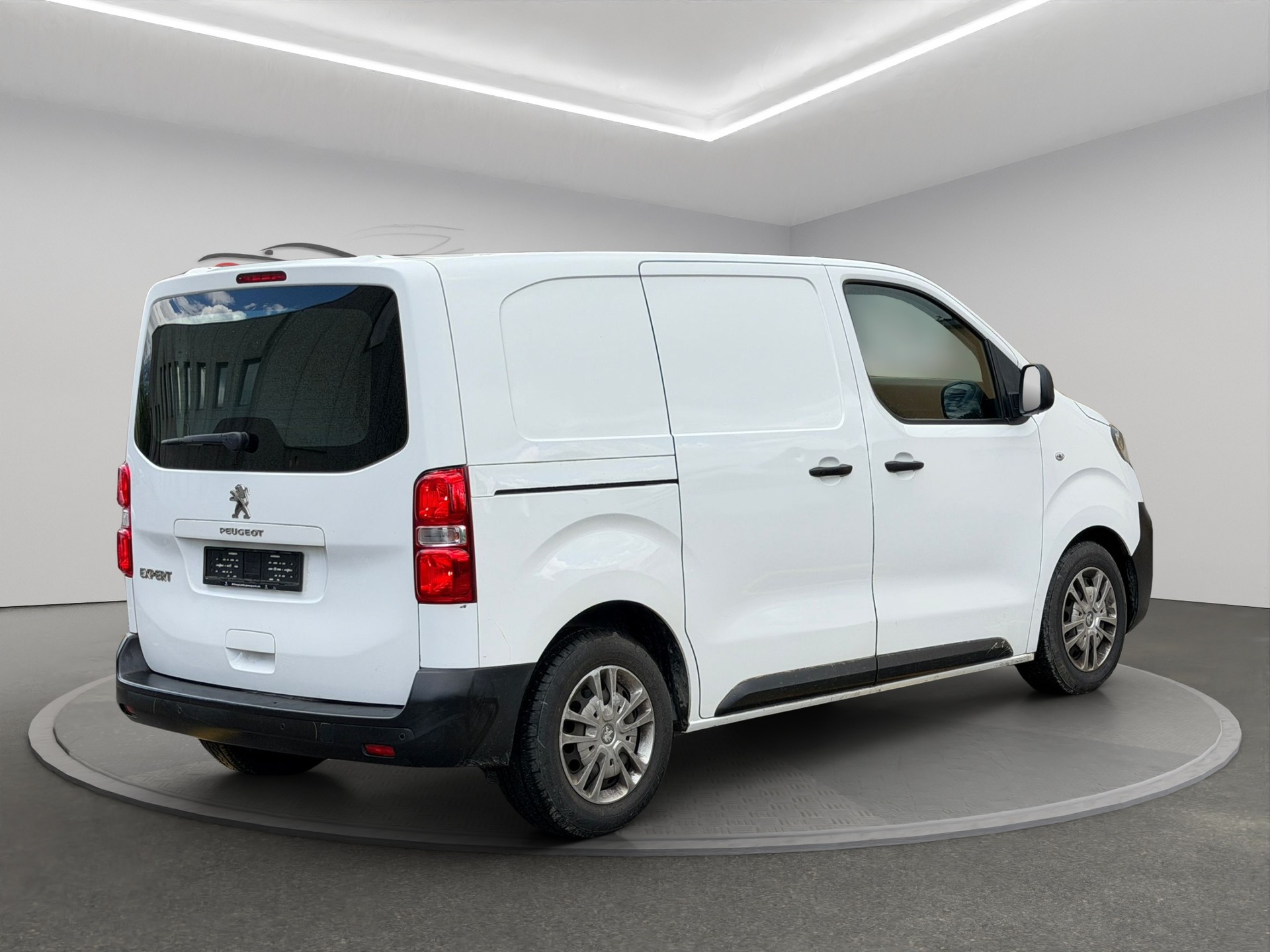 PEUGEOT Expert 1.6 BlueHDi 115 S&S Active Compact-image-4