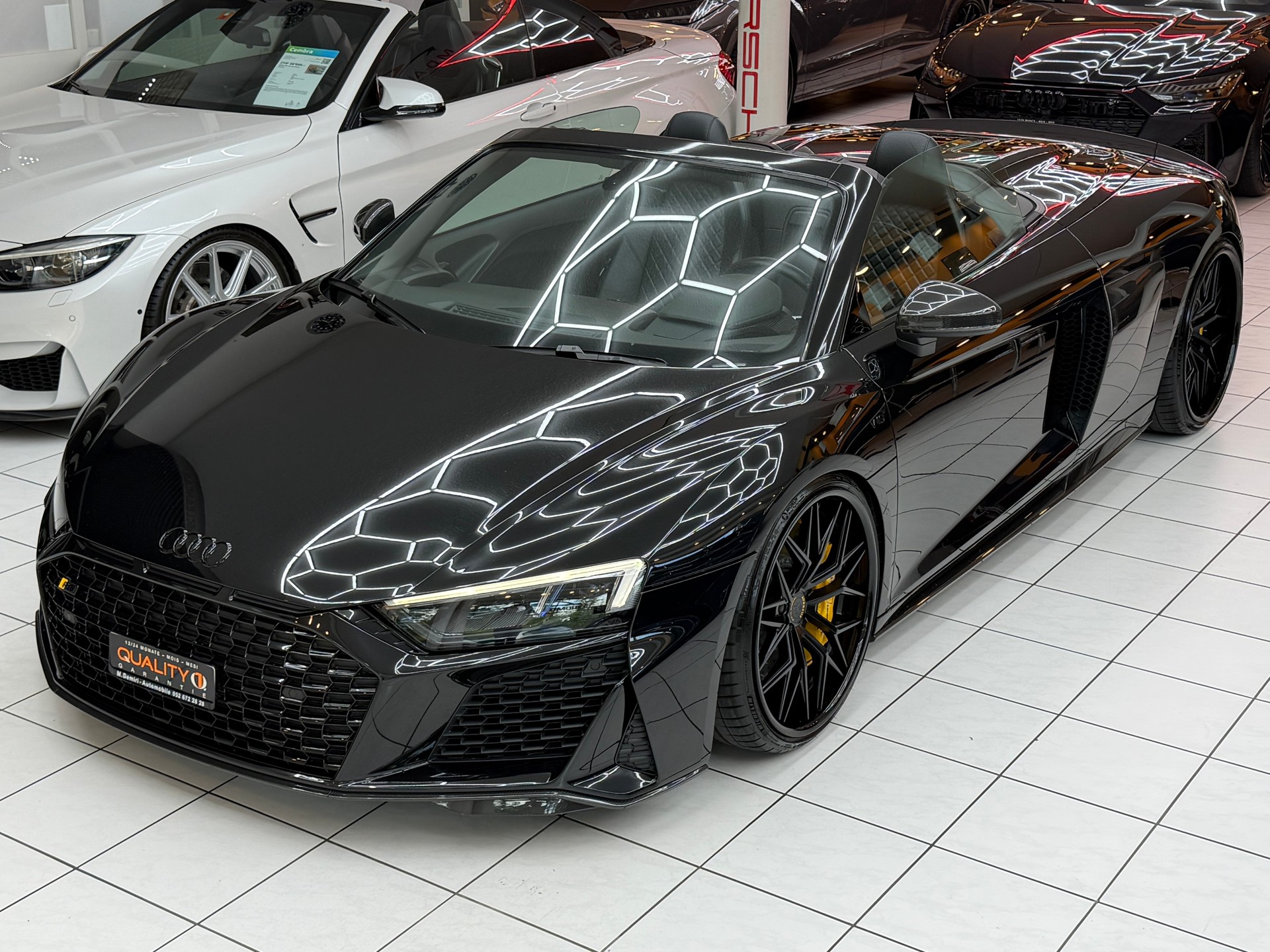 AUDI R8 Spyder 5.2 FSI V10 performance quattro S-Tronic-image-5