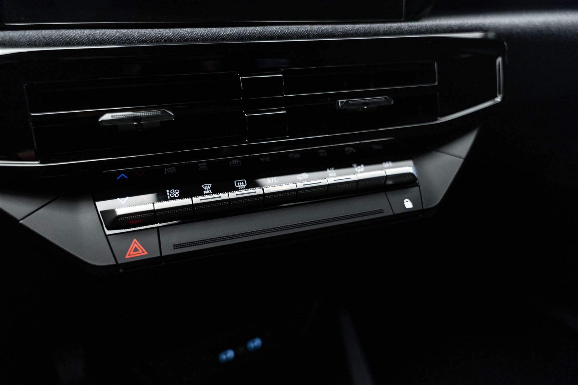 RENAULT Clio 1.2 TCe Evolution NEUES MODELL EDC-Automat-image-24