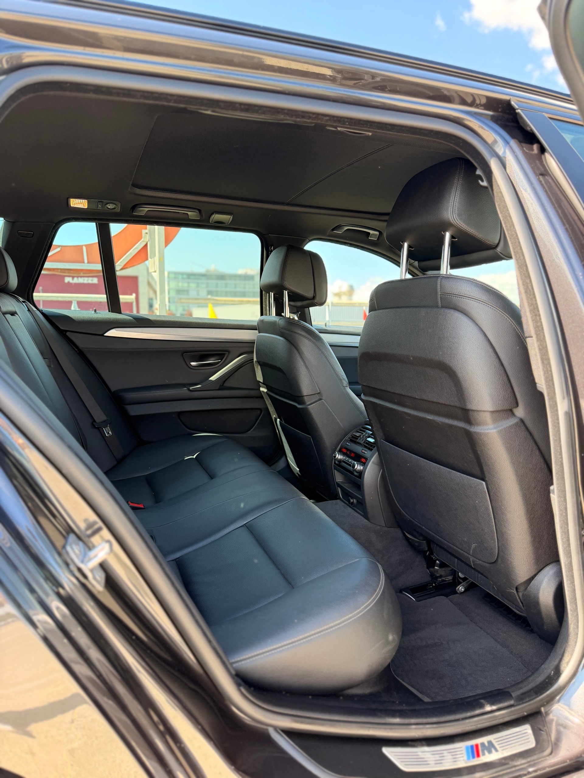 BMW M550d Touring xDrive Steptronic-image-13