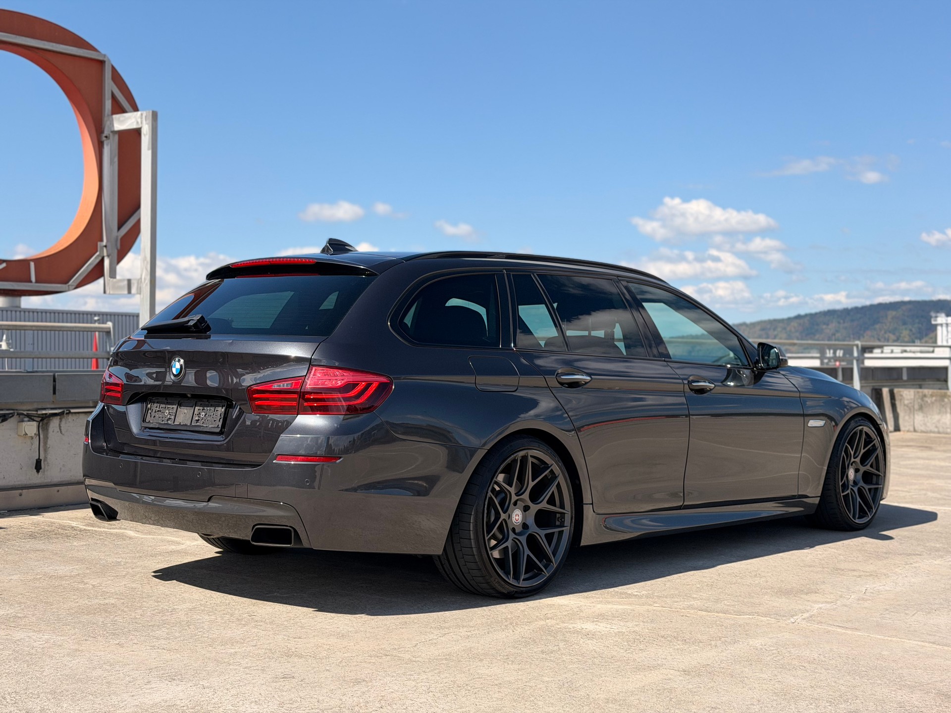 BMW M550d Touring xDrive Steptronic-image-3