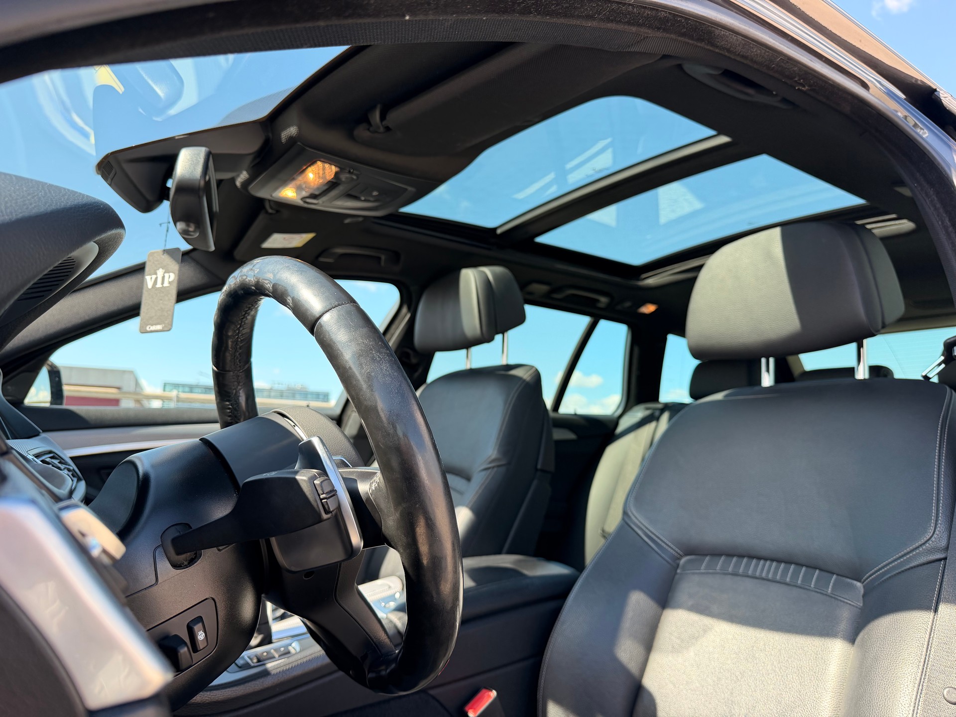 BMW M550d Touring xDrive Steptronic-image-12