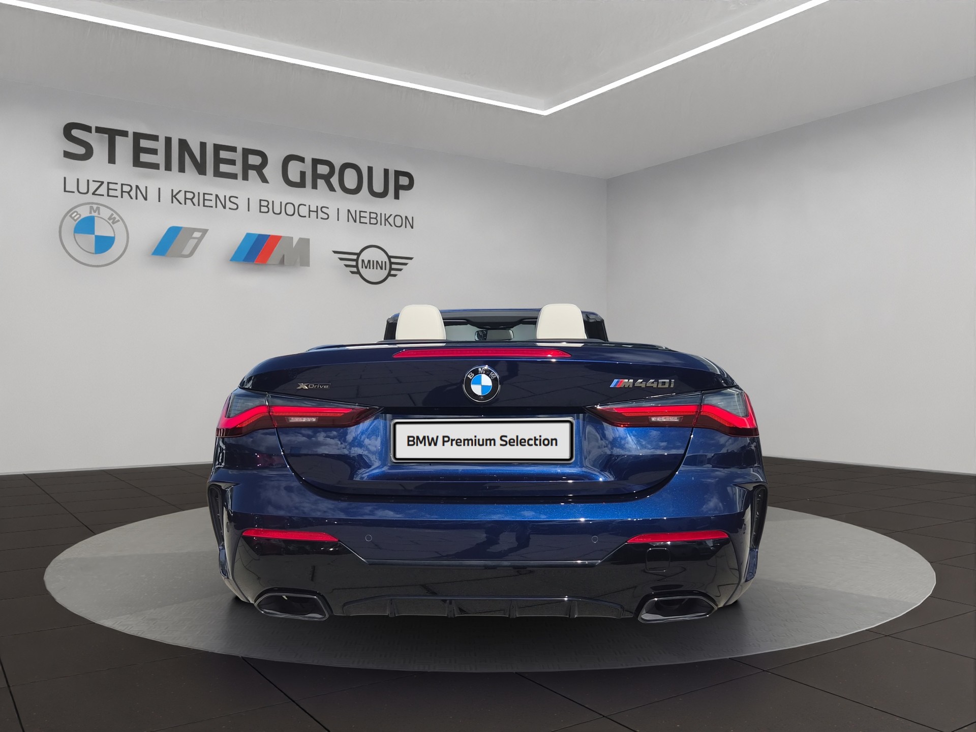BMW M440i xDrive 48V Cabriolet Steptronic-image-5
