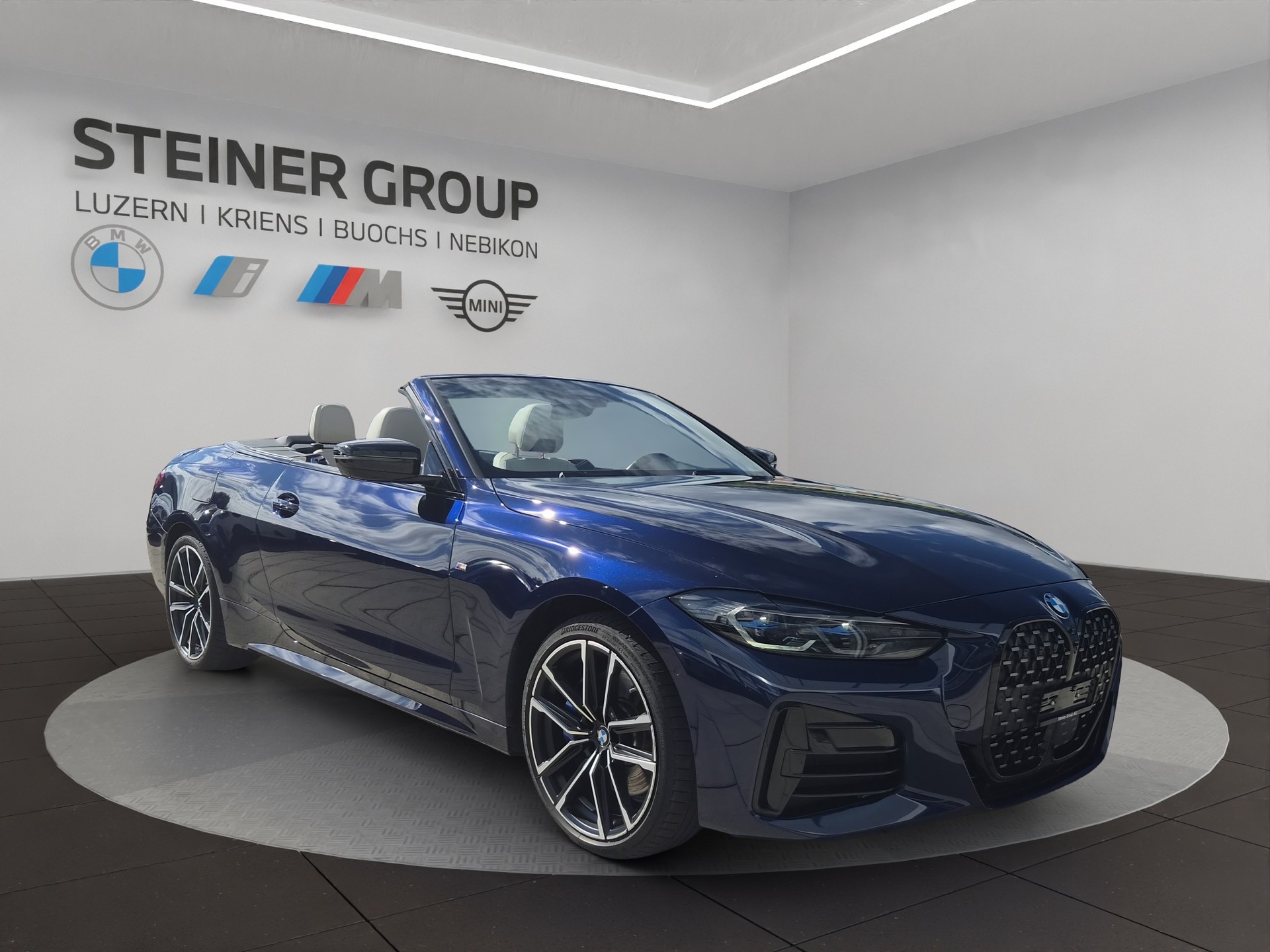 BMW M440i xDrive 48V Cabriolet Steptronic-image-2