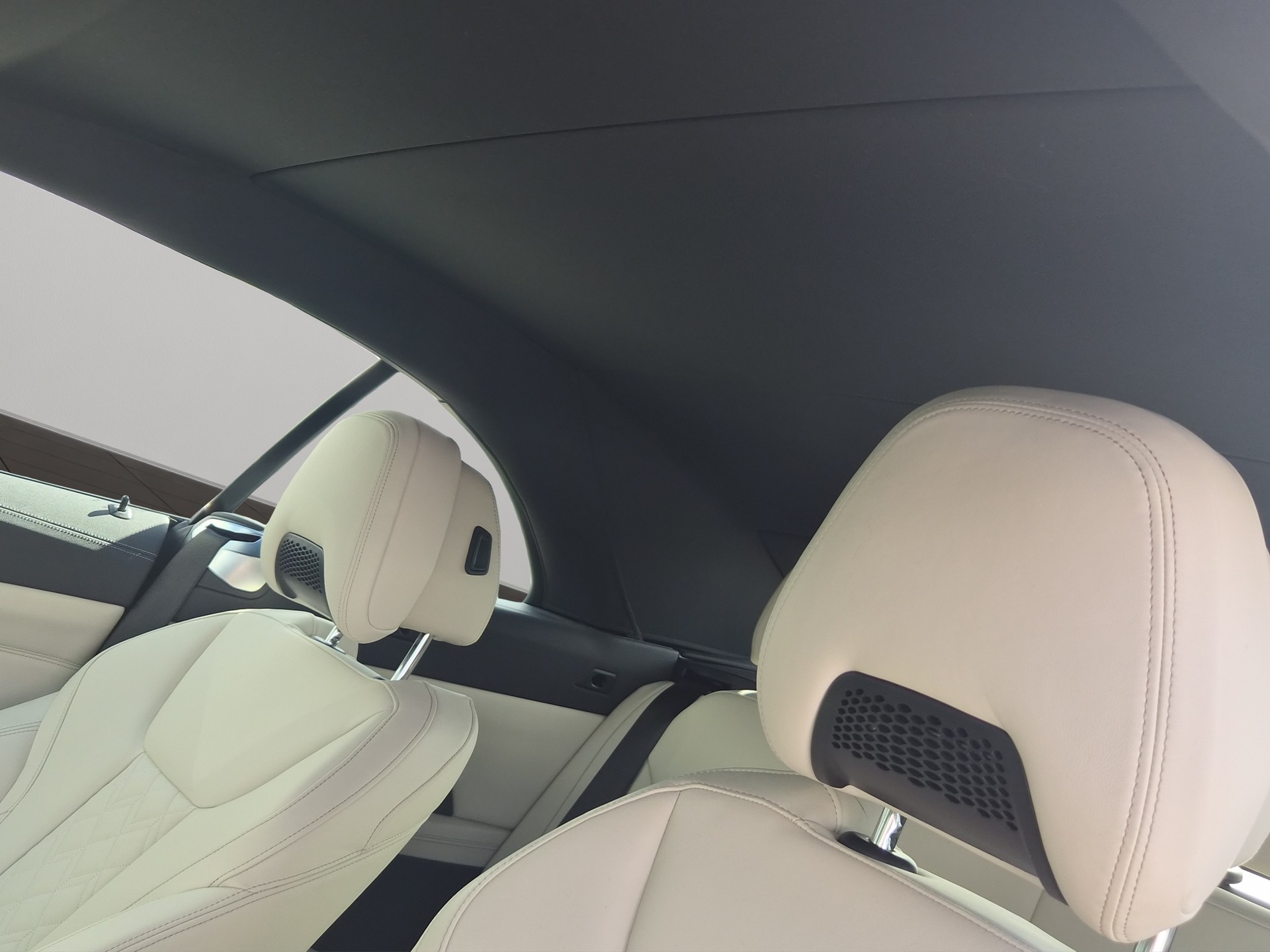 BMW M440i xDrive 48V Cabriolet Steptronic-image-12