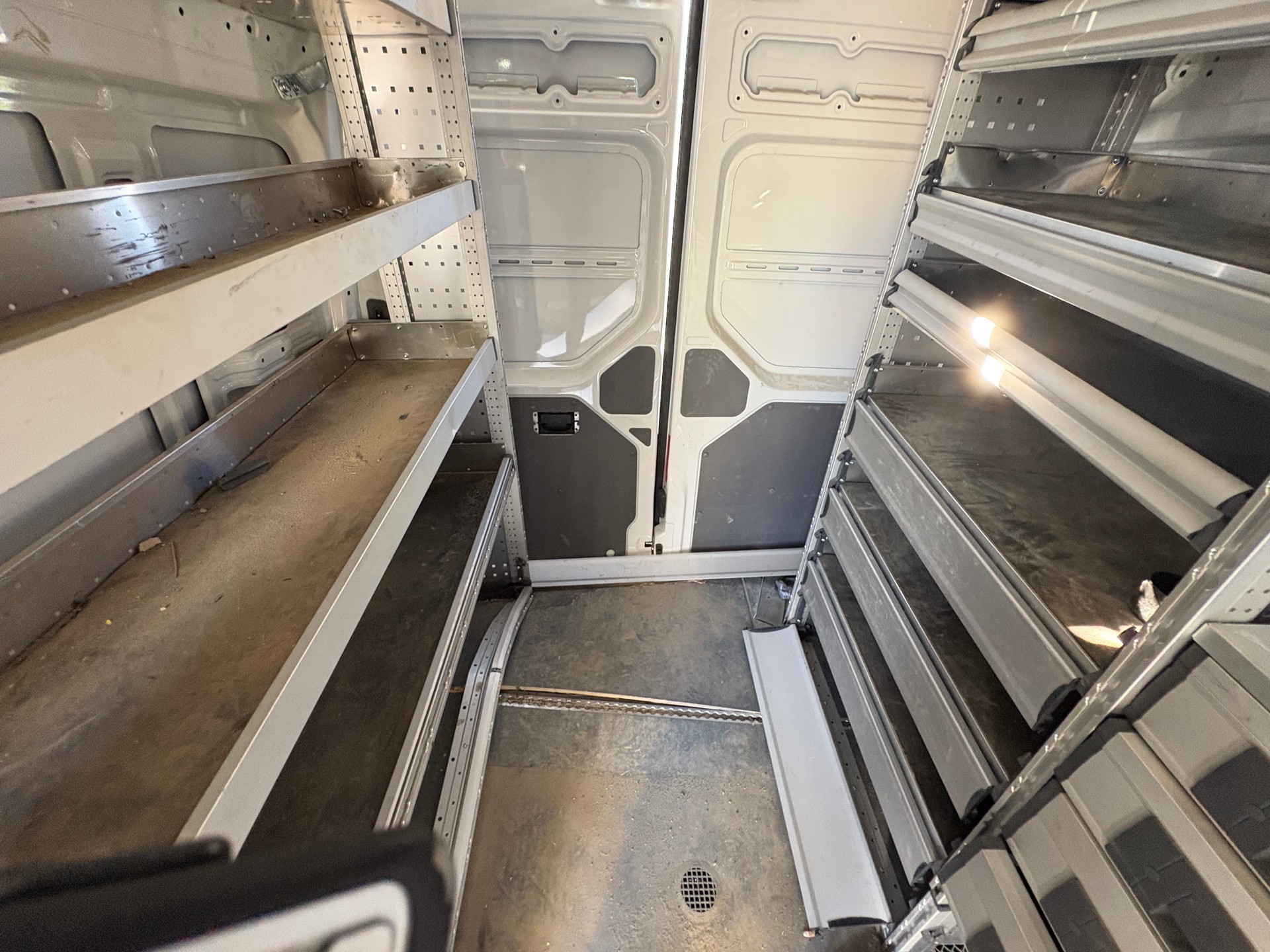 MAN TGE 3.5 4x4 Camper Standard L3-image-14