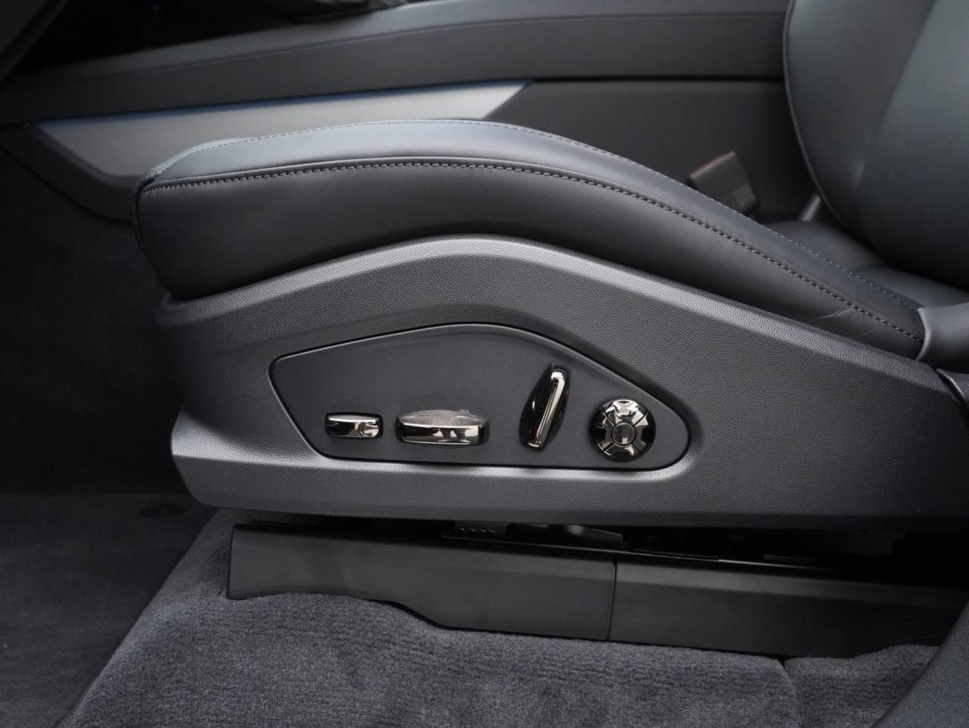 PORSCHE Cayenne S Coupé Electric-image-20