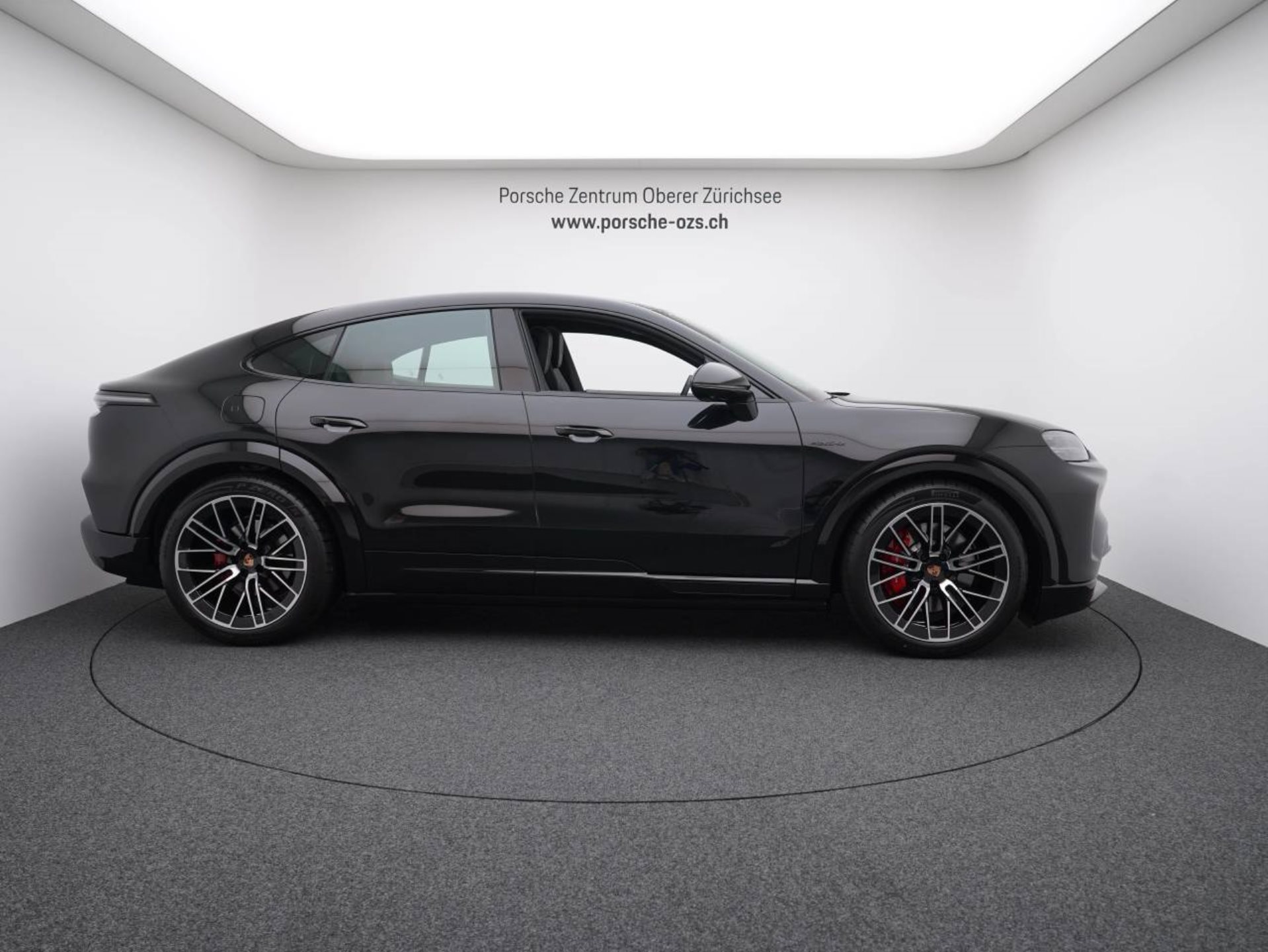 PORSCHE Cayenne S Coupé Electric-image-7