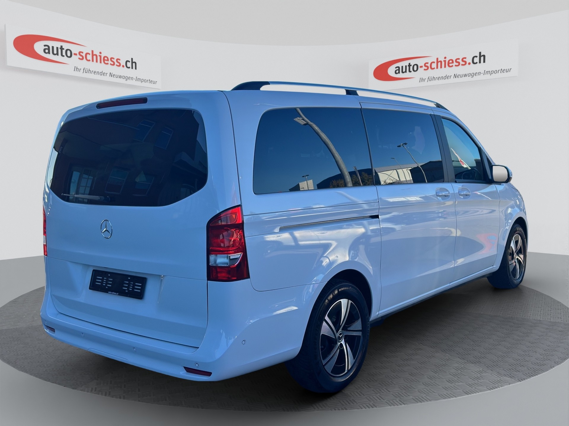 MERCEDES-BENZ V 220 d Lang 9G-Tronic 7PL.-image-4