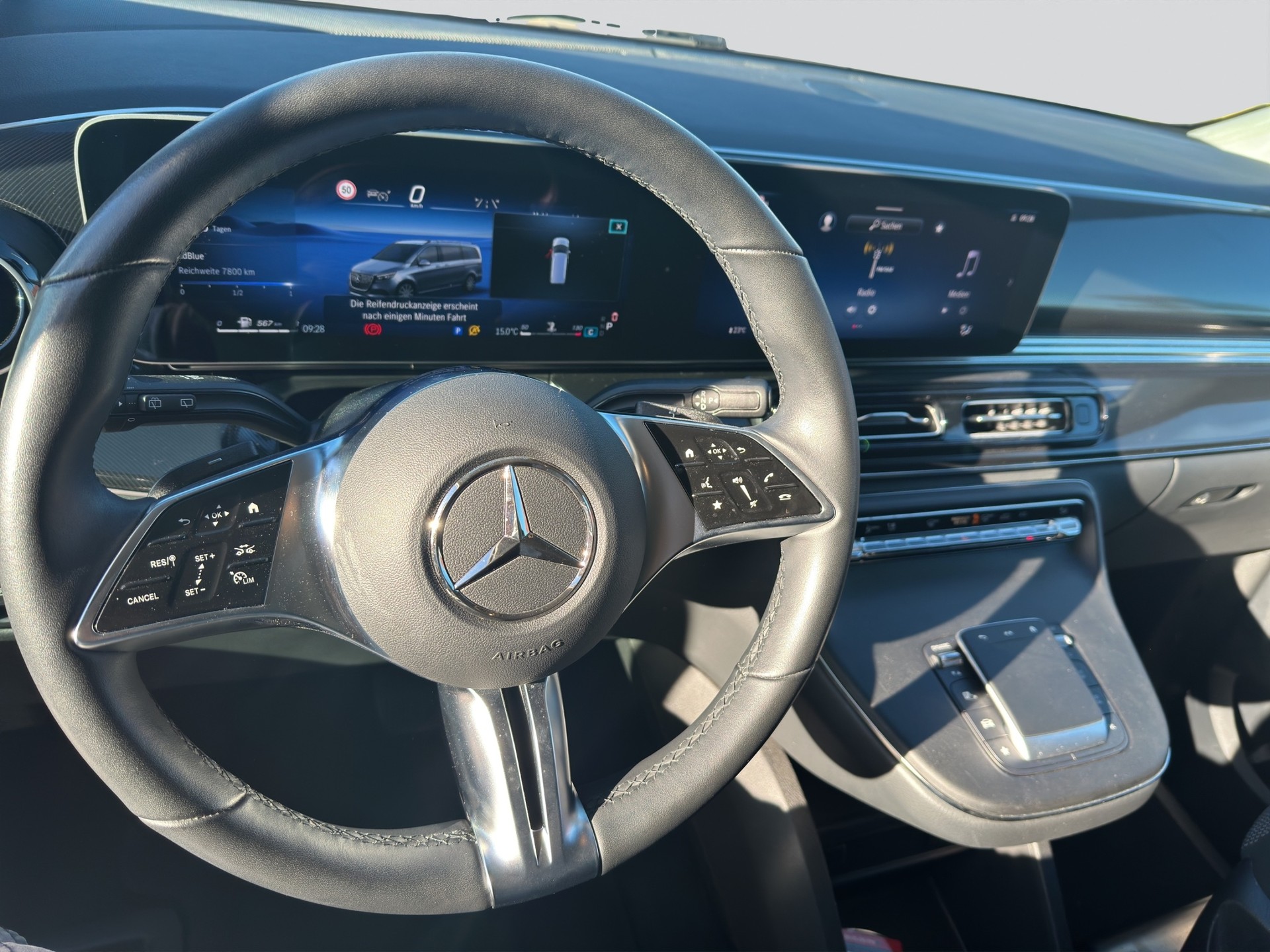MERCEDES-BENZ V 220 d Lang 9G-Tronic 7PL.-image-9