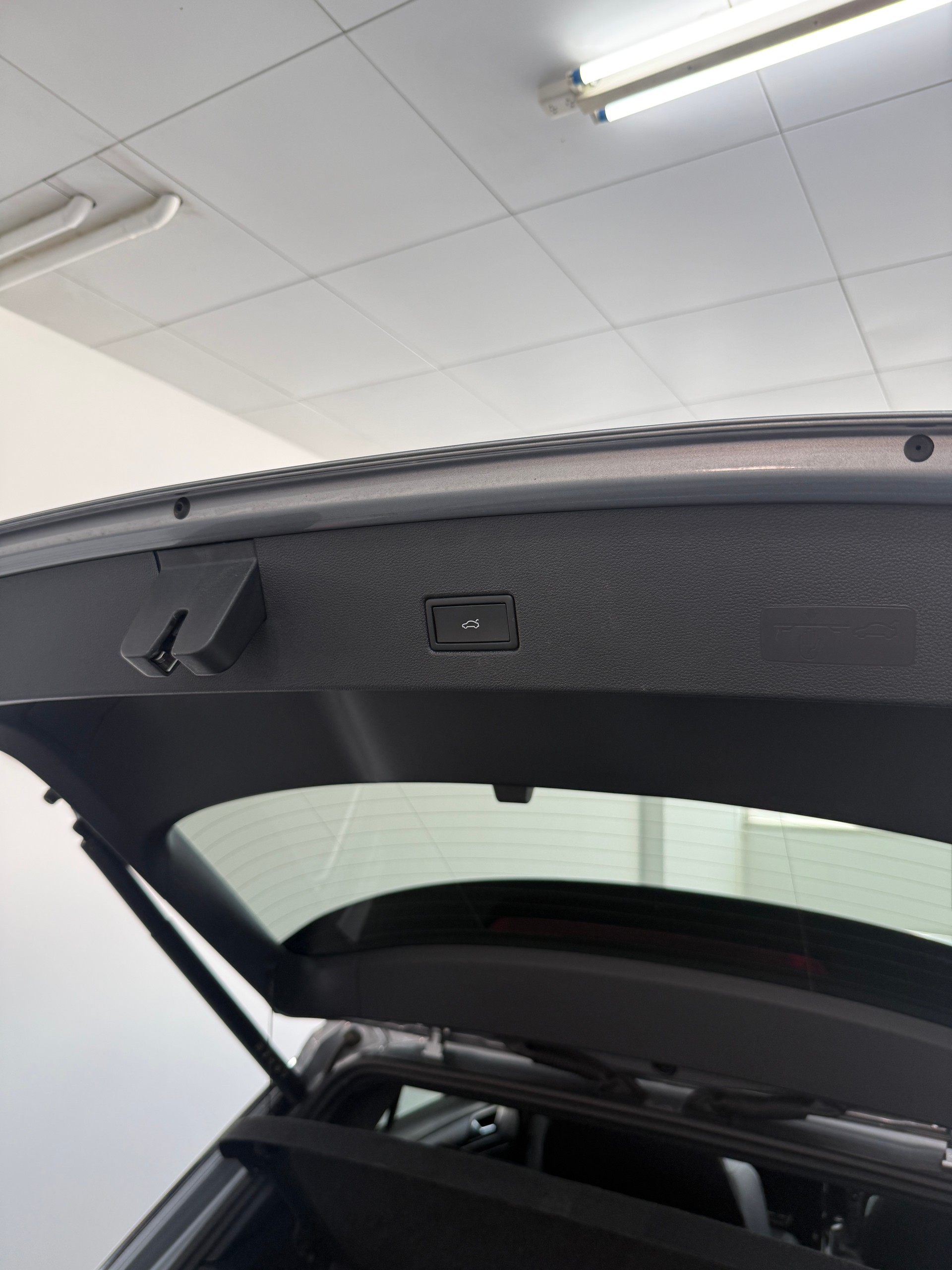 VW T-Roc 1.5 TSI EVO R-Line DSG-image-12
