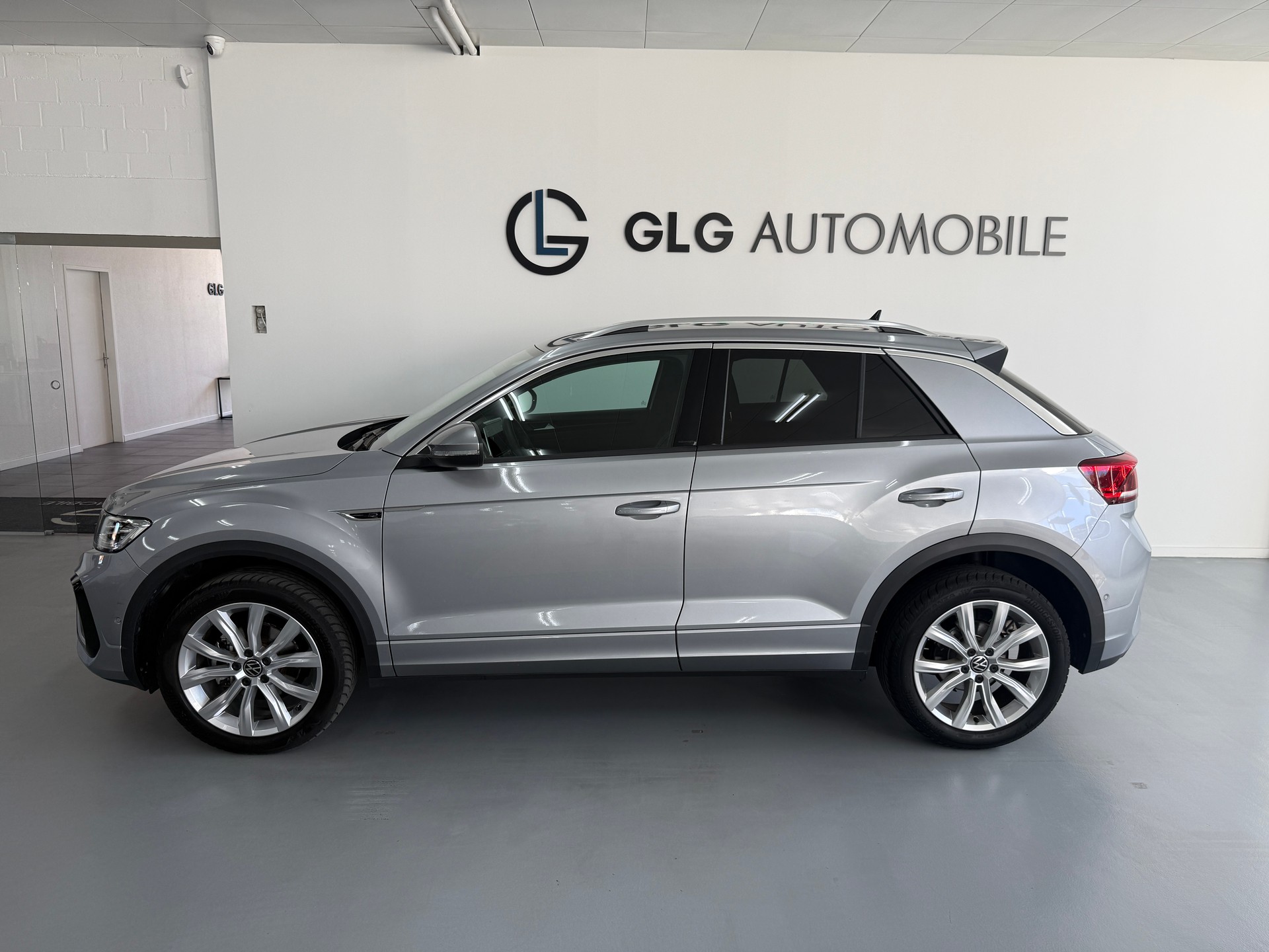 VW T-Roc 1.5 TSI EVO R-Line DSG-image-1