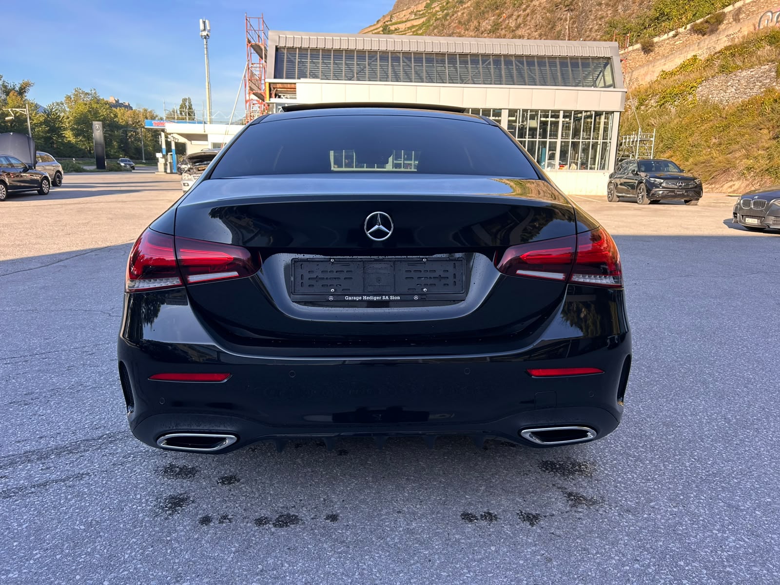 MERCEDES-BENZ A 250 AMG Line 4Matic-image-4