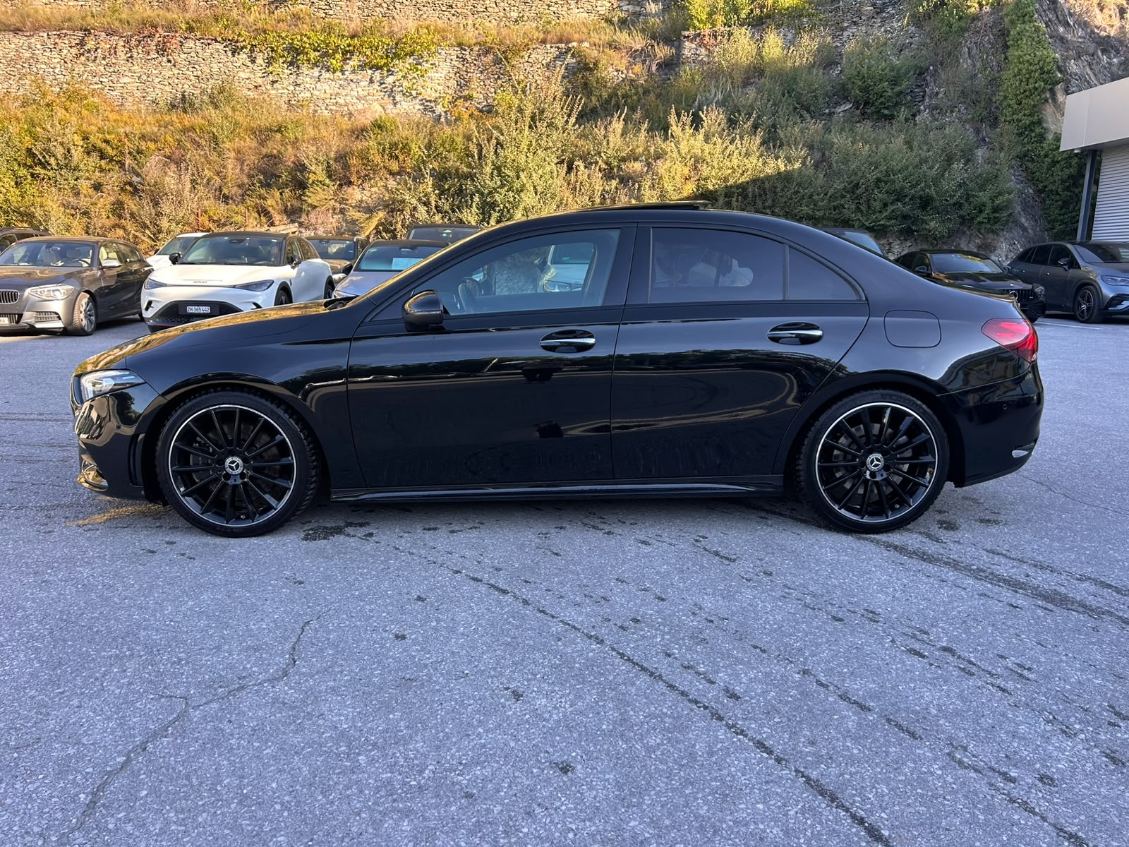 MERCEDES-BENZ A 250 AMG Line 4Matic-image-1