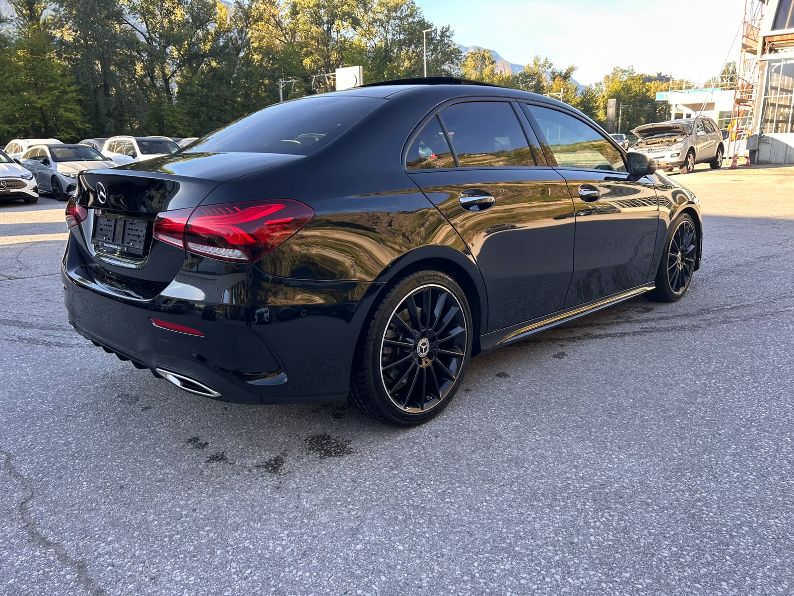 MERCEDES-BENZ A 250 AMG Line 4Matic-image-3