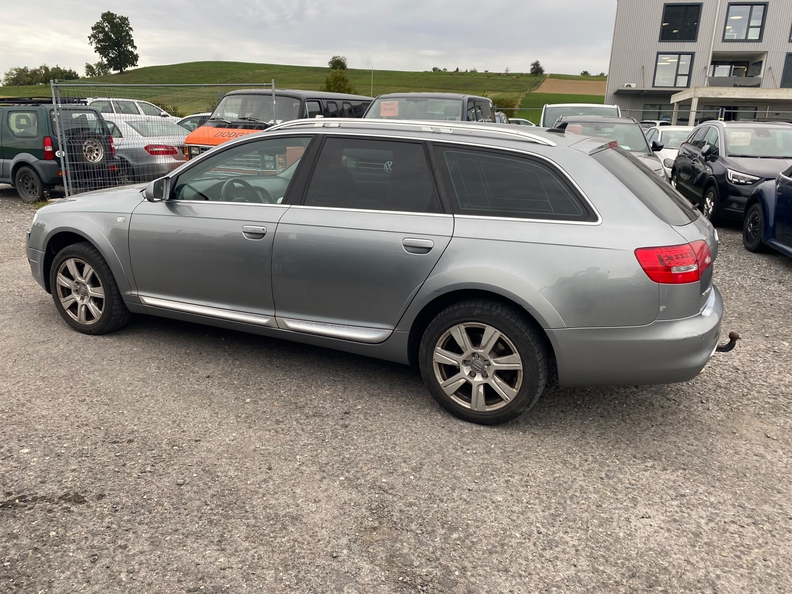 AUDI A6 allroad 3.0 TDI quattro-image-4