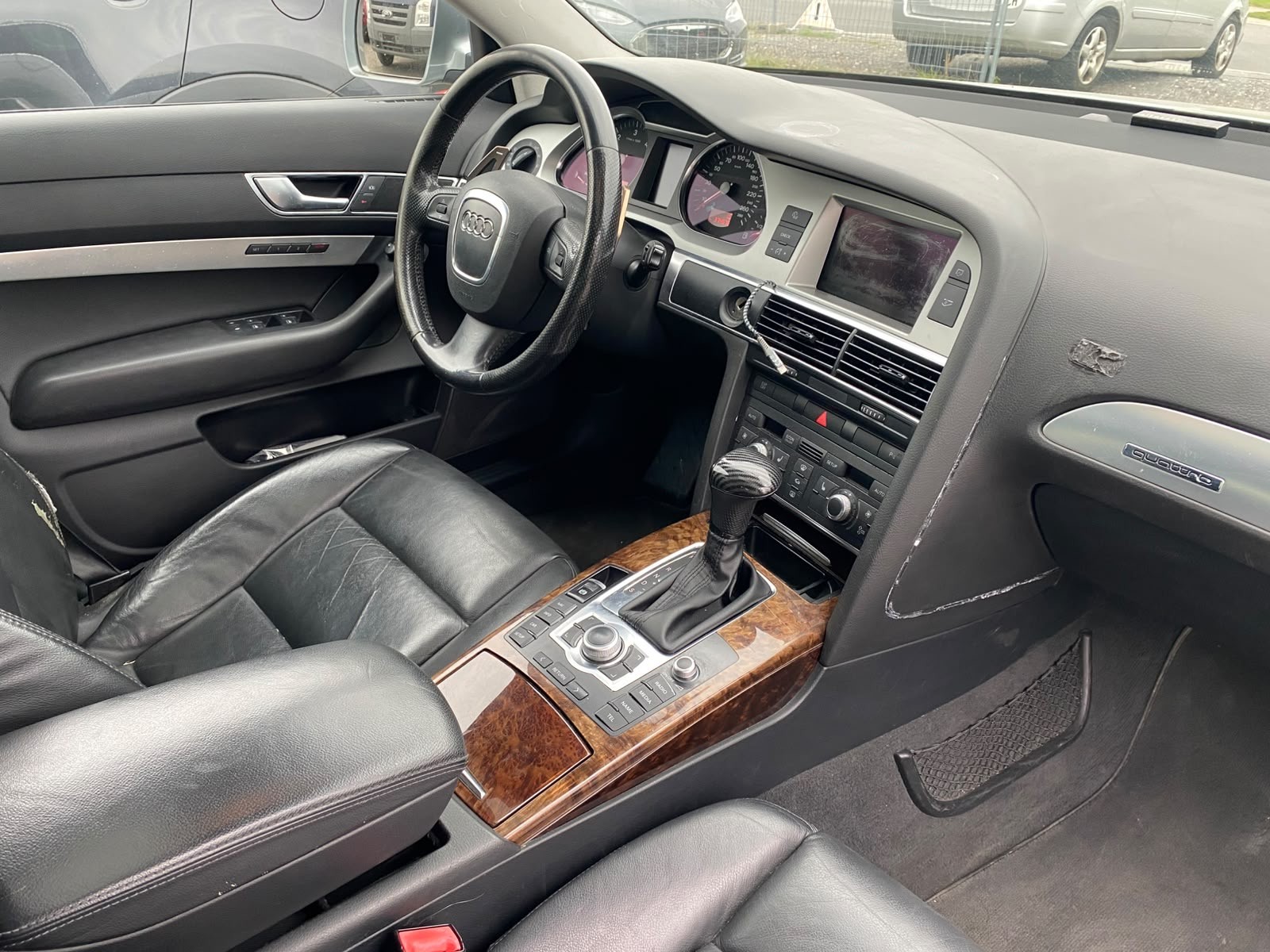 AUDI A6 allroad 3.0 TDI quattro-image-12