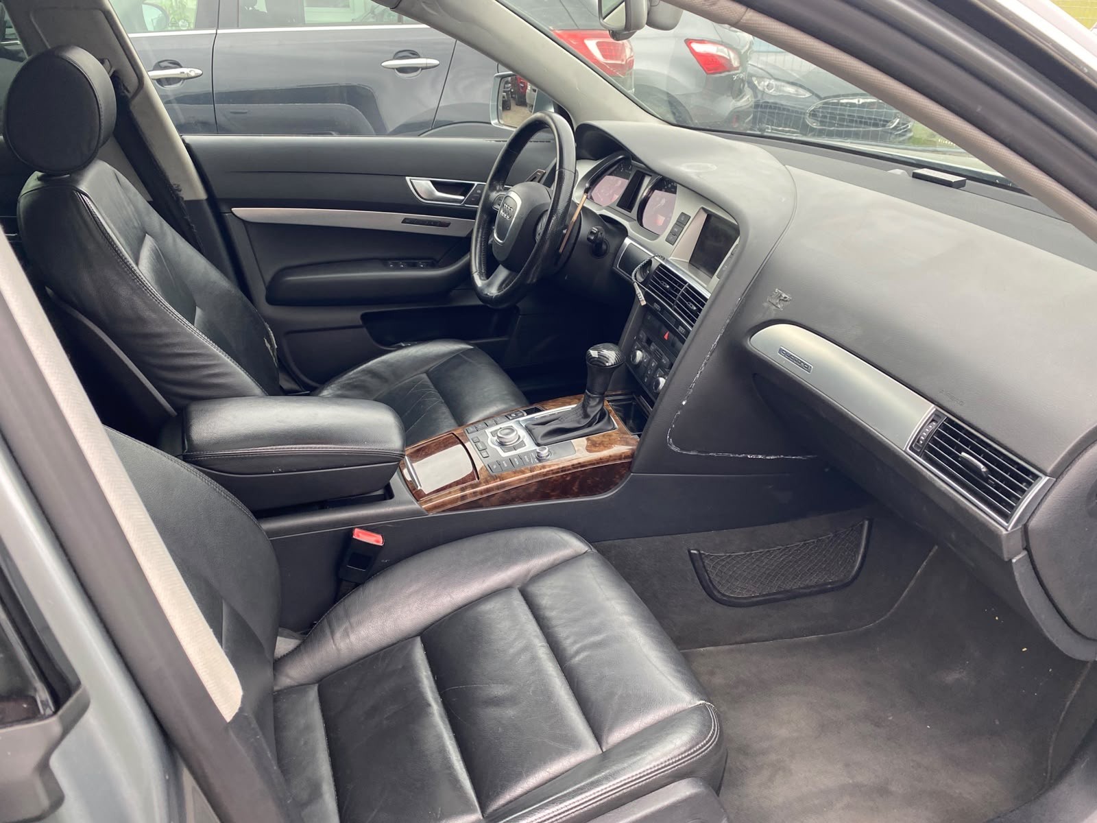 AUDI A6 allroad 3.0 TDI quattro-image-10