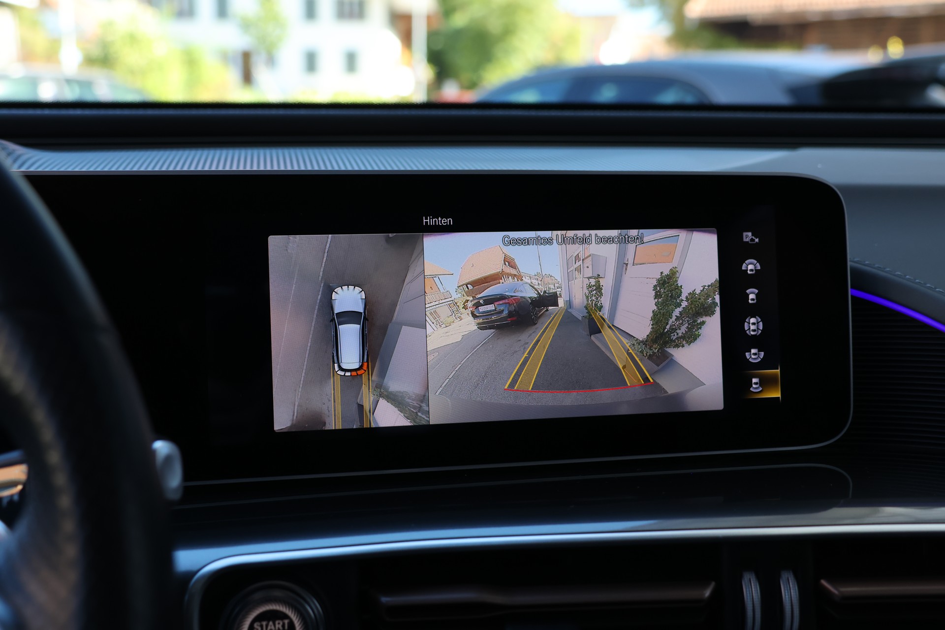 MERCEDES-BENZ EQC 400 AMG Line 4Matic (CH) *Designo Magno*-image-24