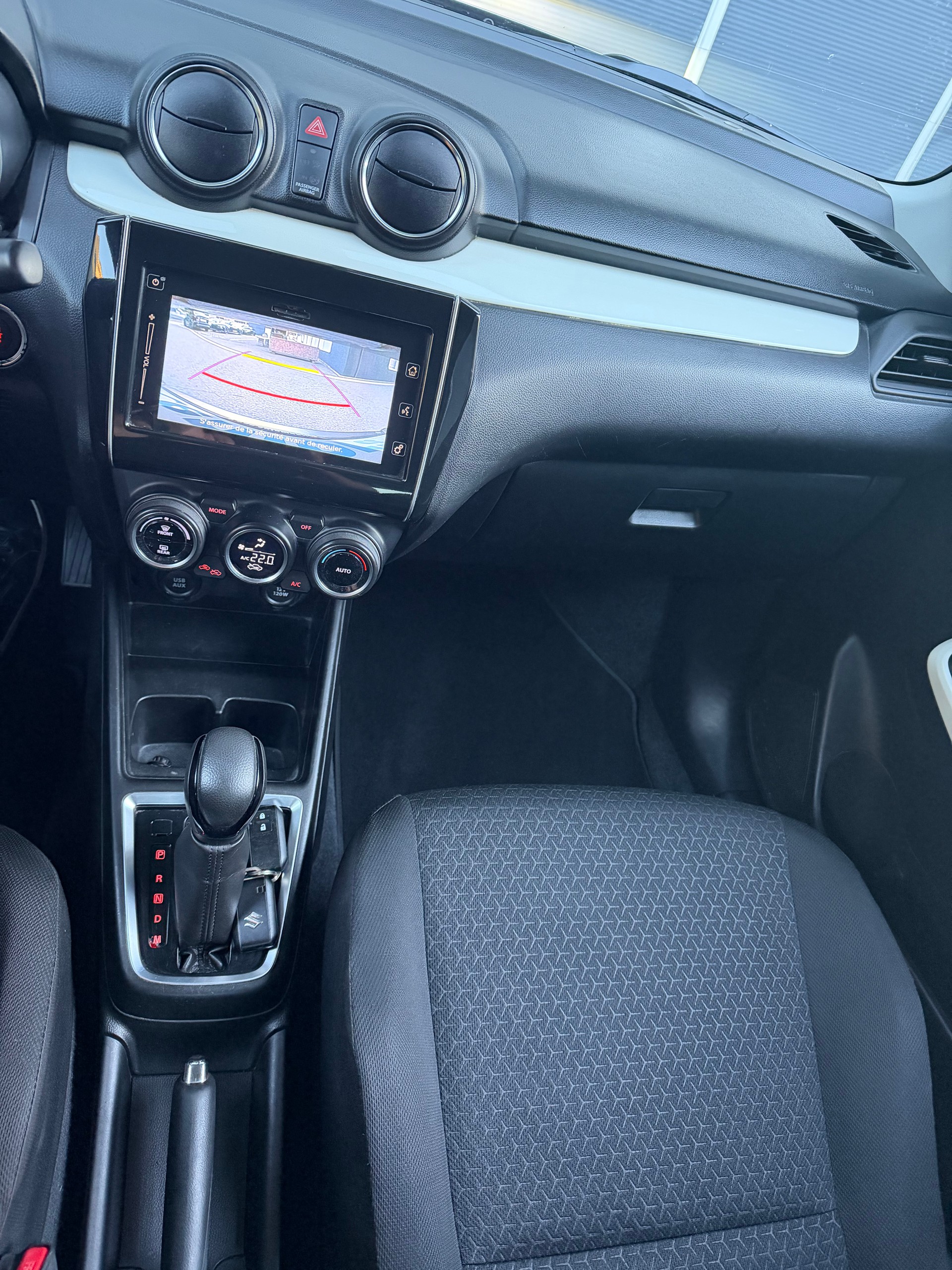 SUZUKI Swift 1.0 12V Compact Top Automatic-image-14