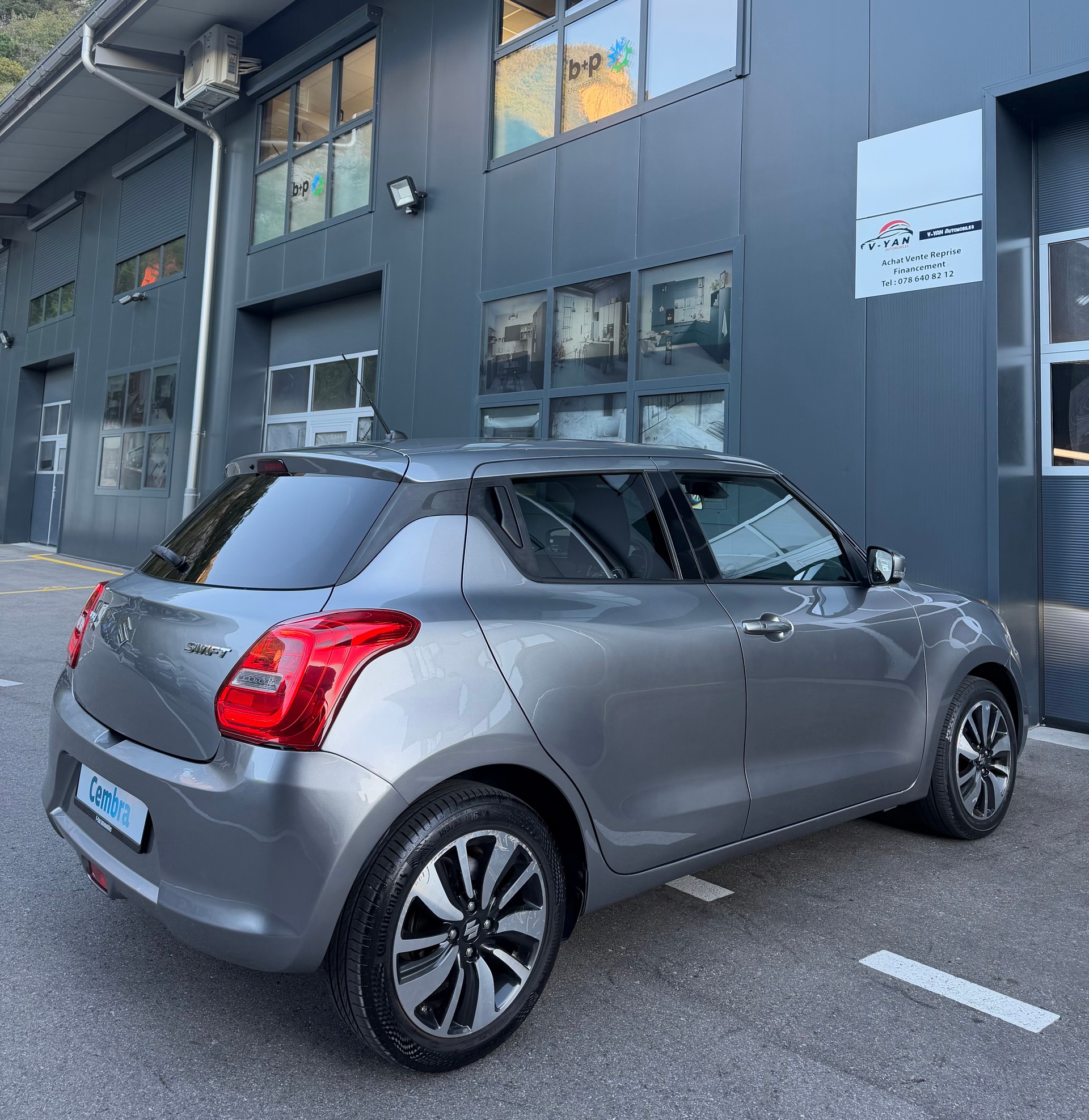 SUZUKI Swift 1.0 12V Compact Top Automatic-image-6