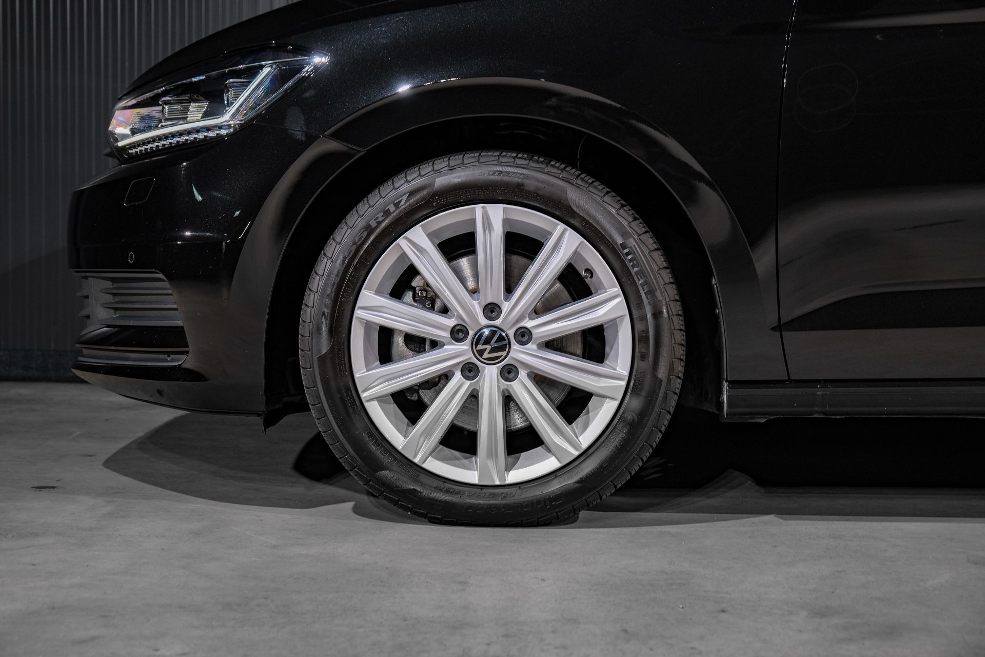 VW Touran 1.5 TSI BMT DSG-image-23