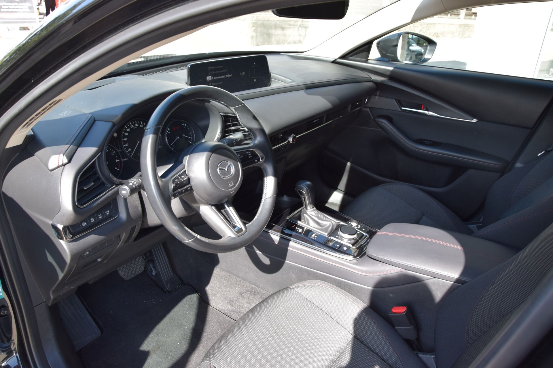 MAZDA CX-30 SKYACTIV-X 186 M Hybrid Homura AWD AT-image-4