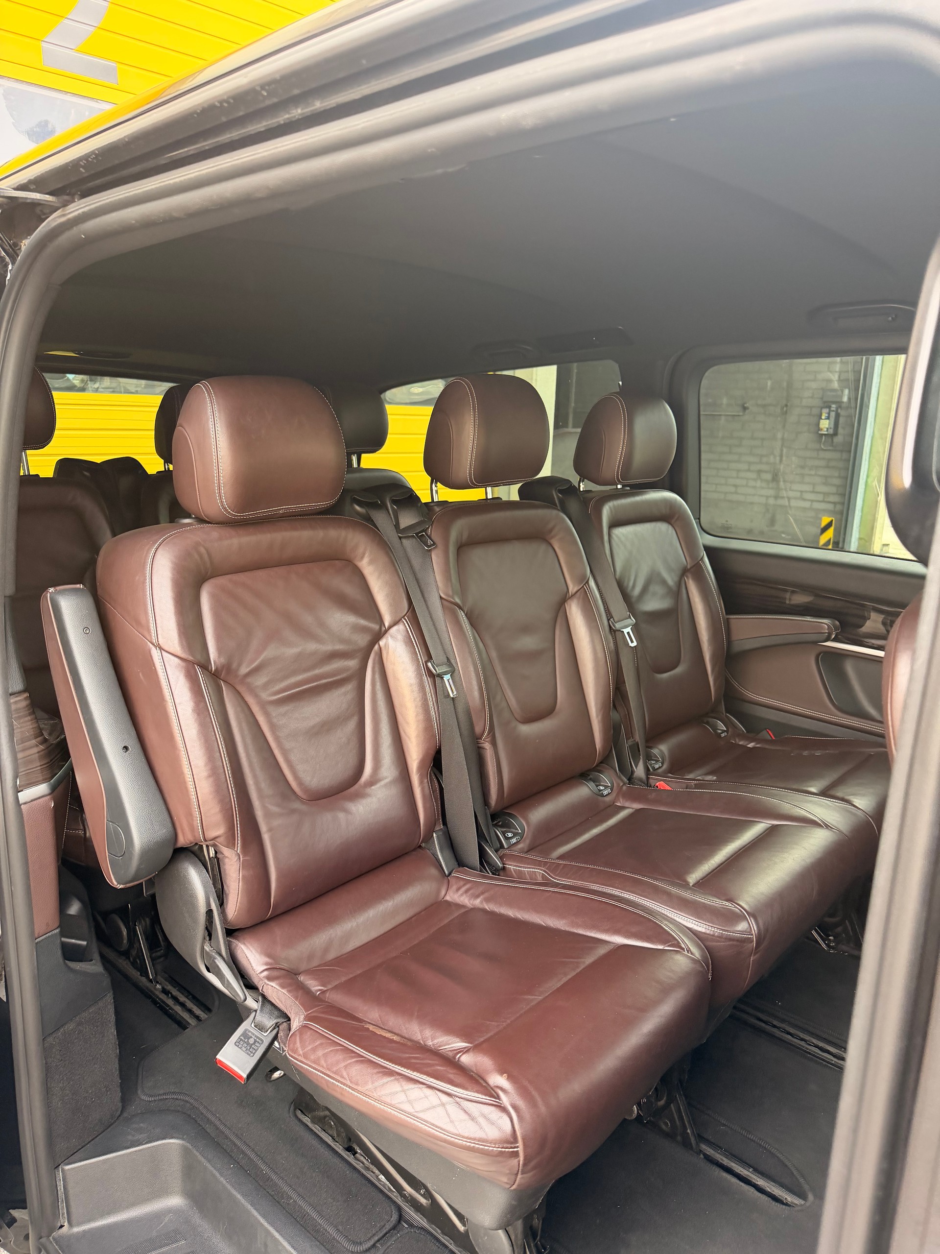 MERCEDES-BENZ V 250 d Swiss Edition extralang 7G-Tronic-image-5