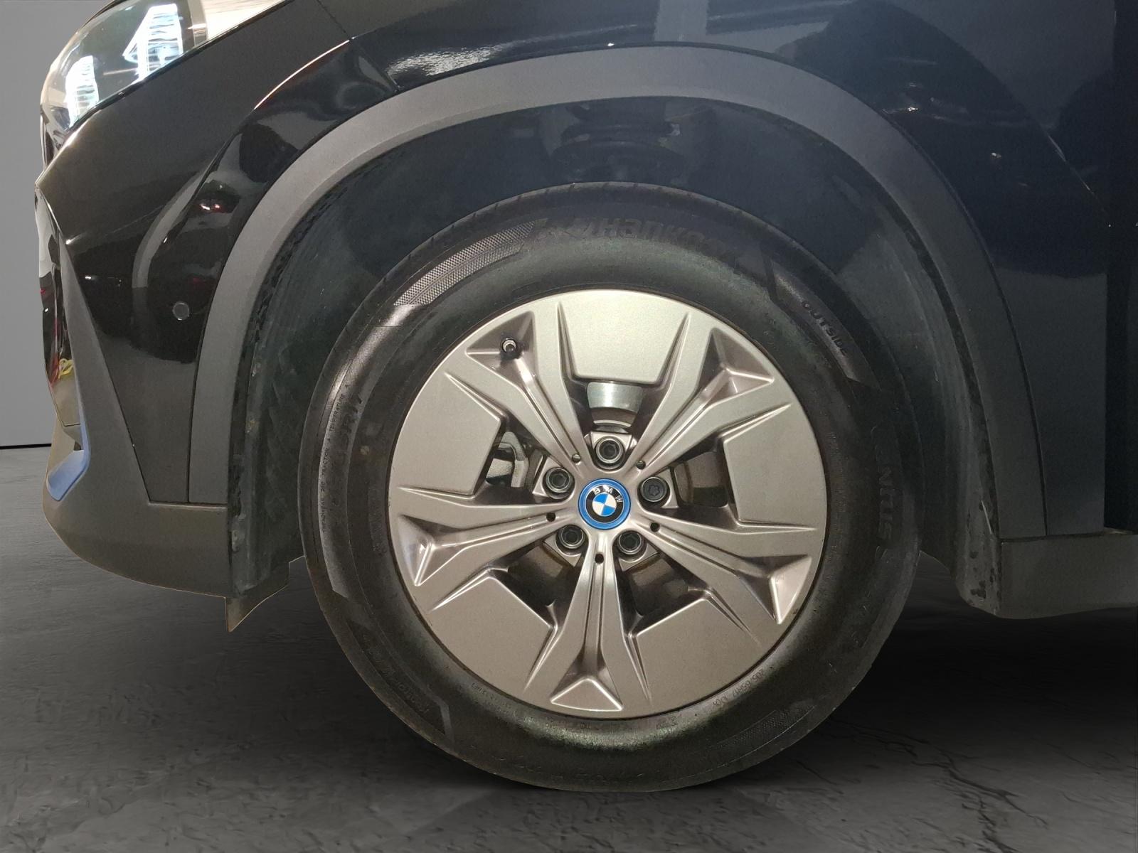 BMW iX1 U11 30 xDrive-image-5