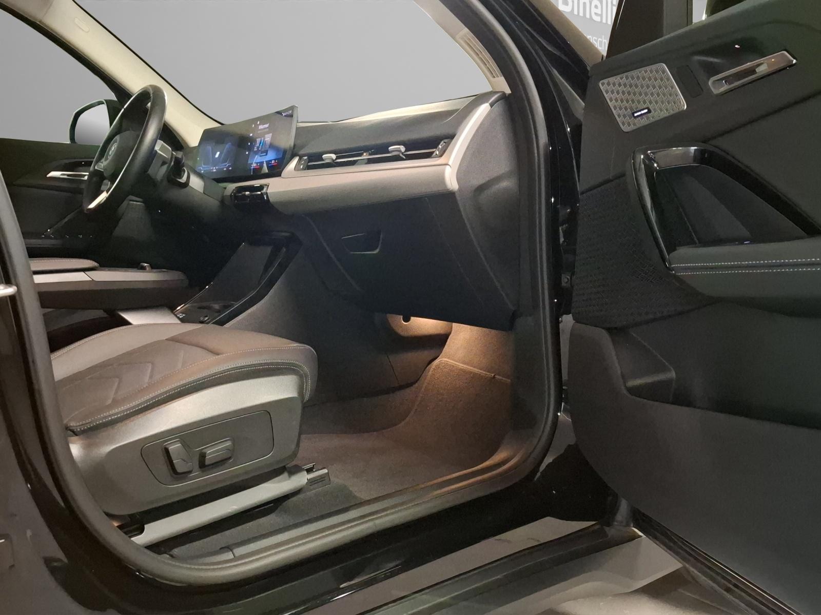 BMW iX1 U11 30 xDrive-image-21