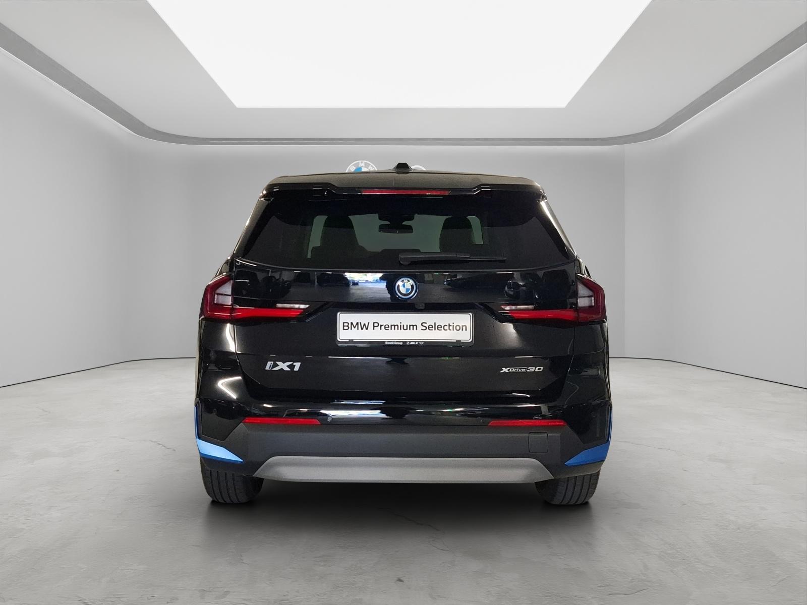 BMW iX1 U11 30 xDrive-image-15