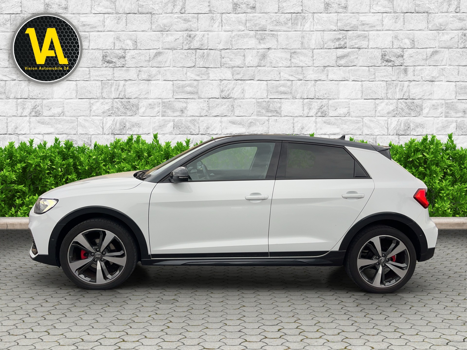 AUDI A1 City Carver 30 TFSI S-tronic-image-0