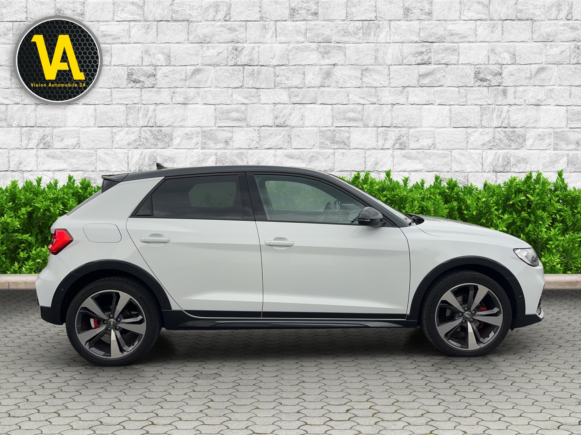 AUDI A1 City Carver 30 TFSI S-tronic-image-4