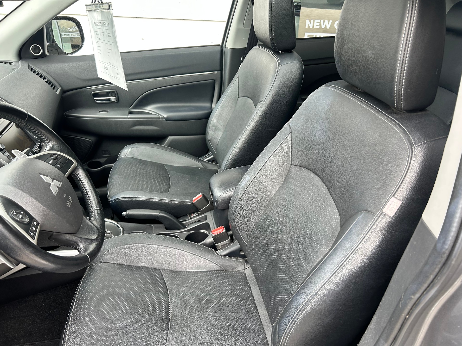 MITSUBISHI ASX 2.2 DID Navigator 4WD Automatic-image-4