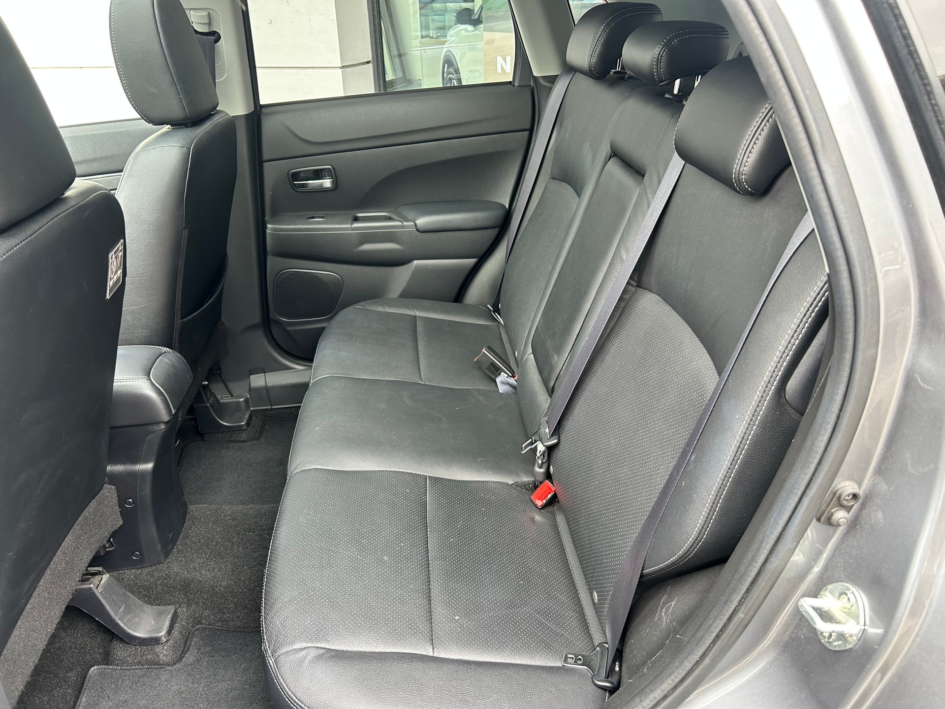 MITSUBISHI ASX 2.2 DID Navigator 4WD Automatic-image-5