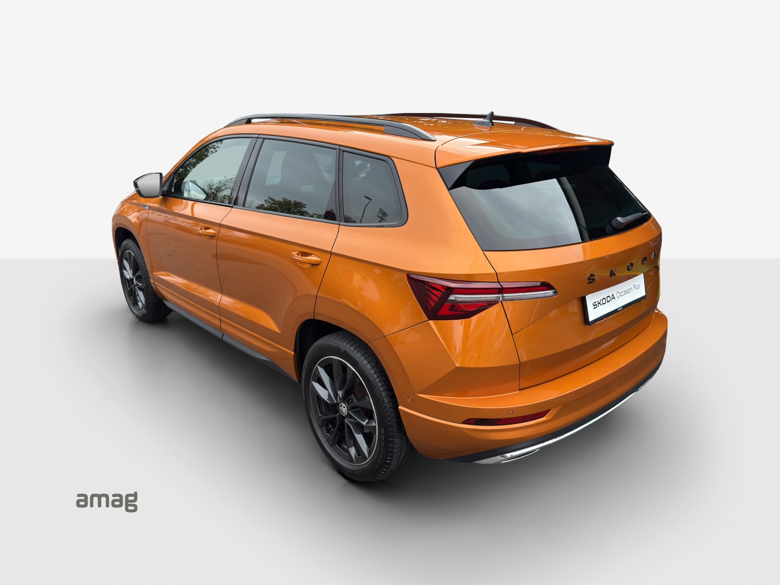 SKODA Karoq 2.0 TSI SportLine 4x4 DSG-image-2