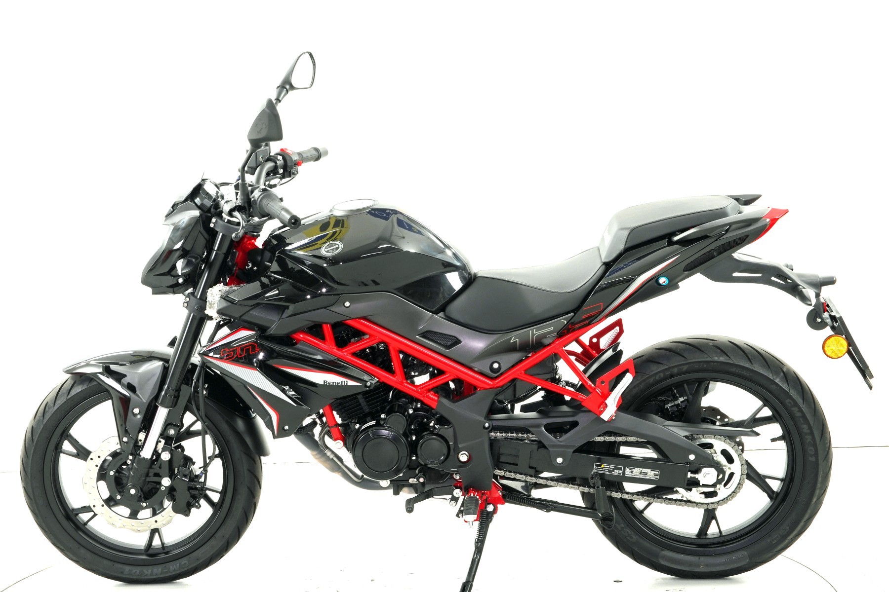 BENELLI BN 125 ABS-showroom-element-2