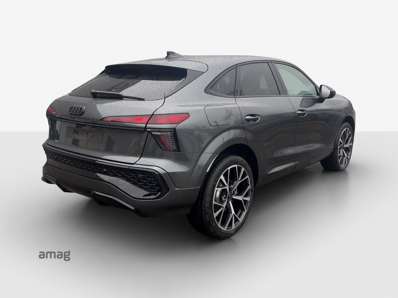 AUDI Q3 Sportback e-hybrid 200 kW S tronig-image-4