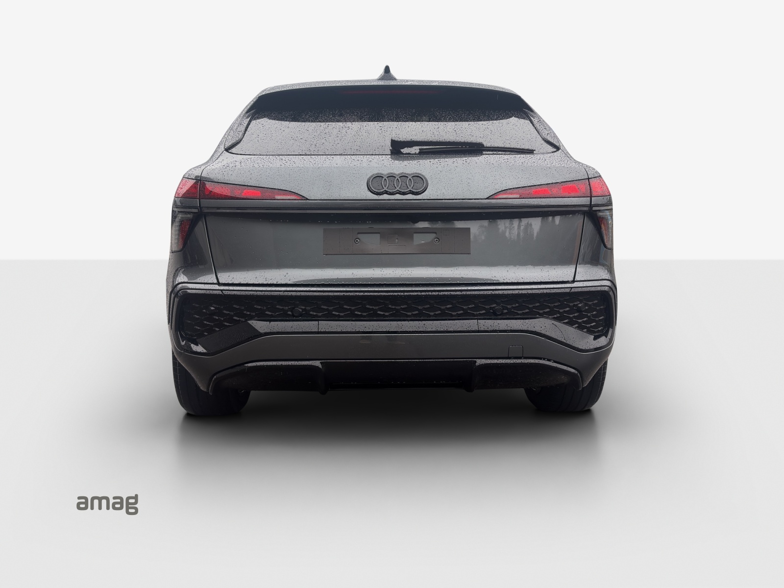 AUDI Q3 Sportback e-hybrid 200 kW S tronig-image-3