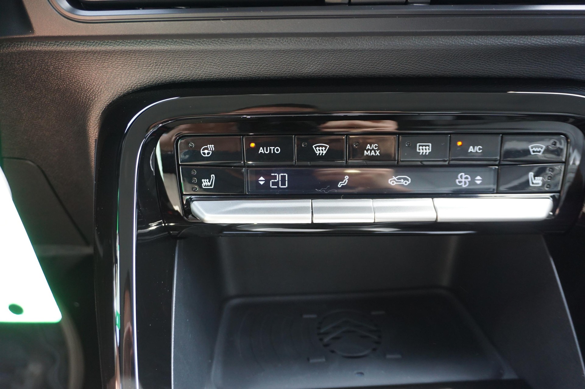 CITROEN C3 1.2 Hybrid Max-image-15