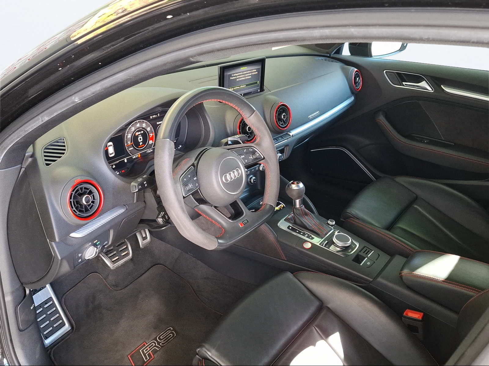 AUDI RS3 Sportback 2.5 TSI quattro S-tronic-image-10