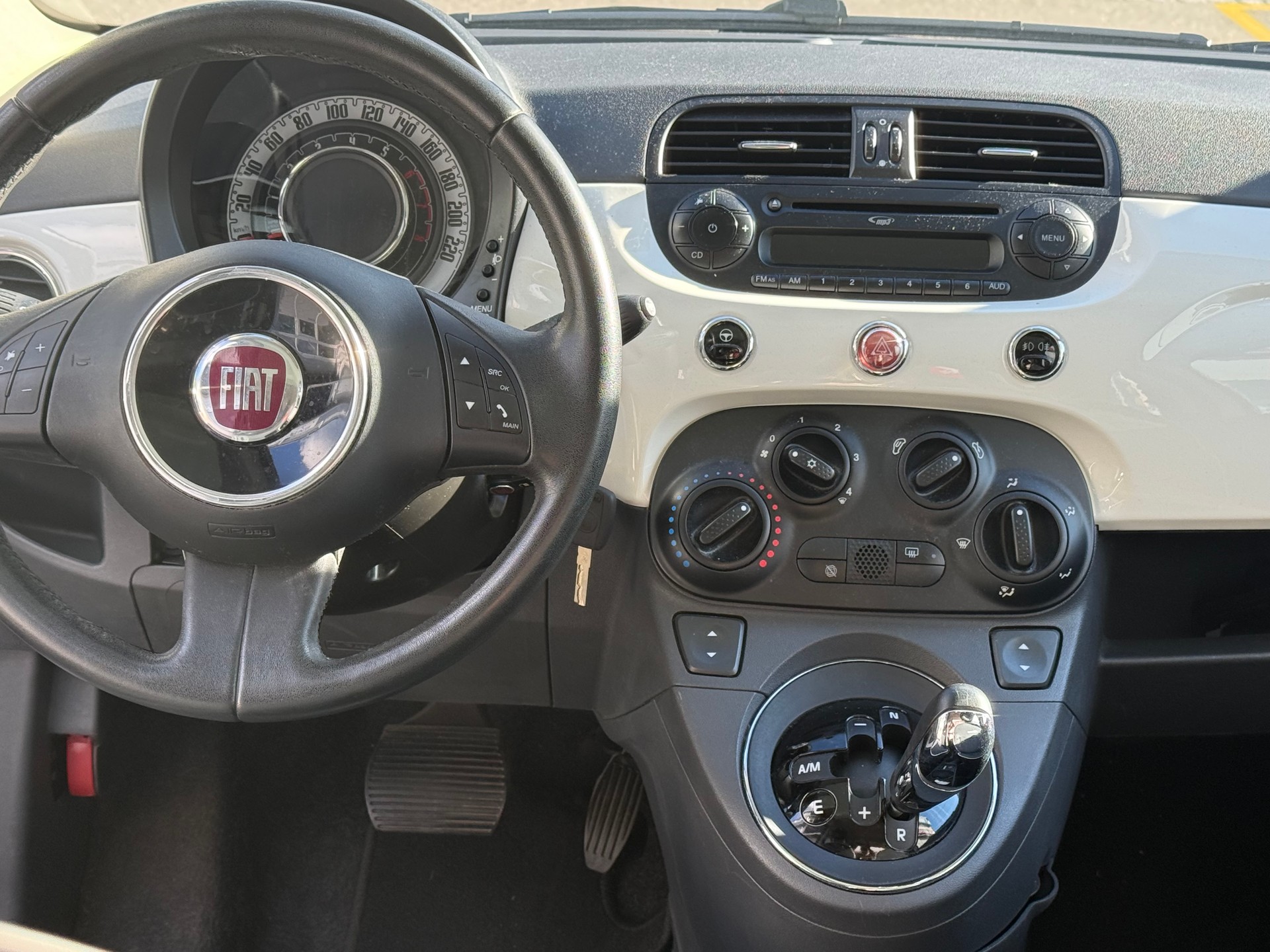 FIAT 500 1.2 Lounge Dualogic-image-9