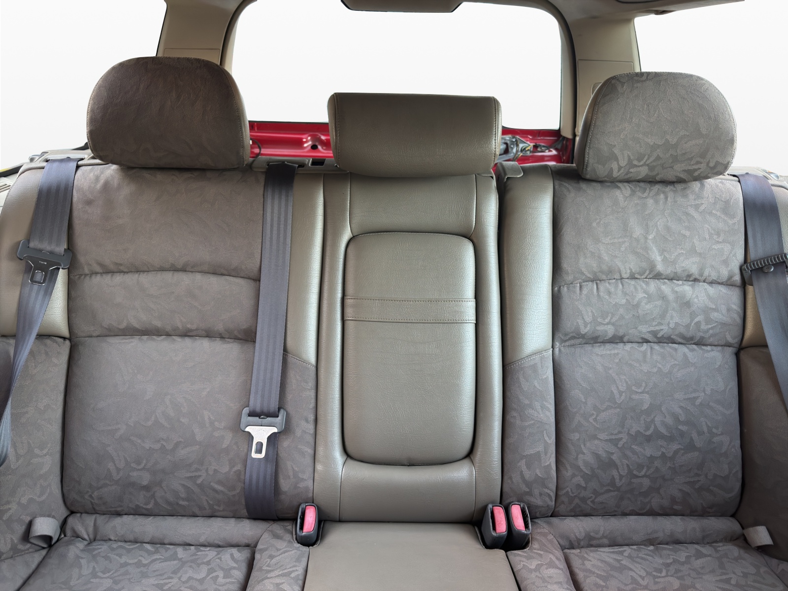 VOLVO V70 2.5 Bi-Fuel A-image-17