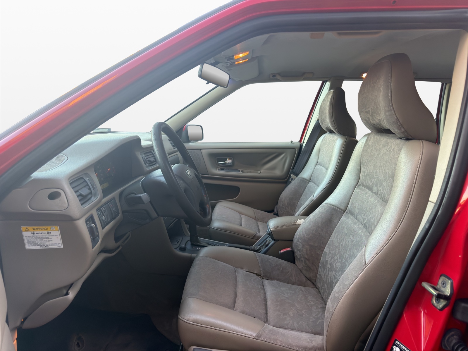 VOLVO V70 2.5 Bi-Fuel A-image-8