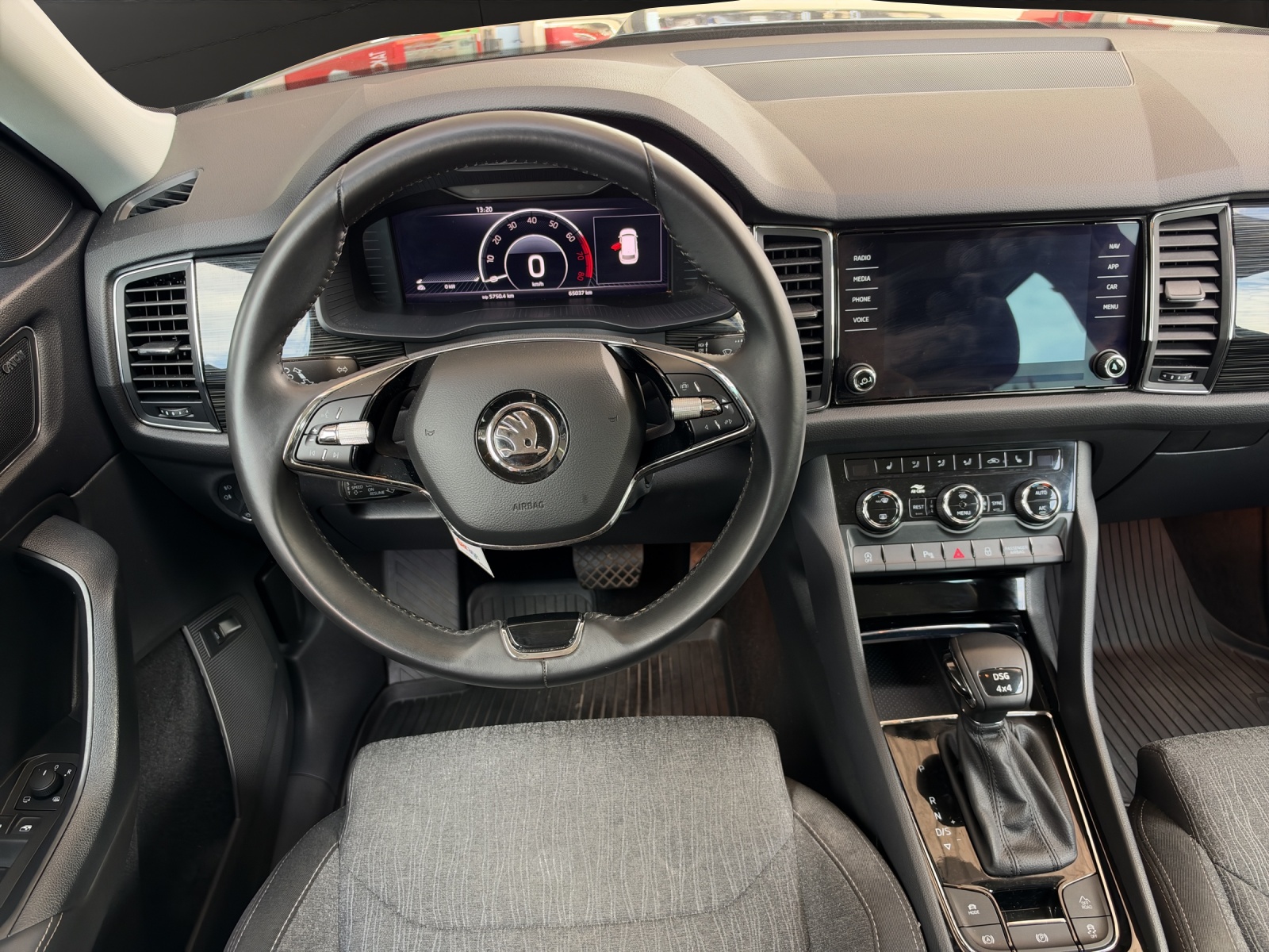 SKODA Kodiaq 2.0 TSI Style DSG-image-9