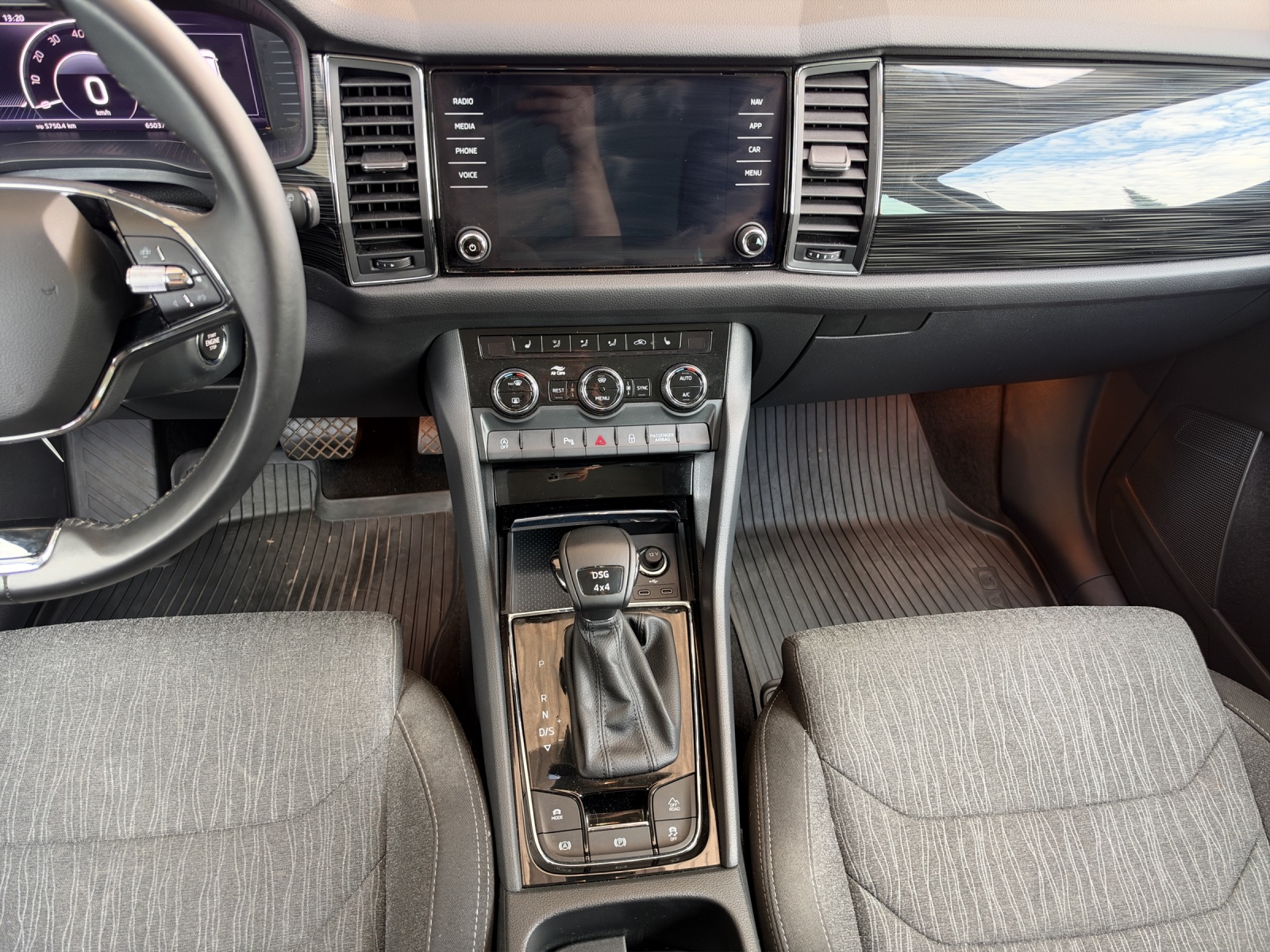 SKODA Kodiaq 2.0 TSI Style DSG-image-10
