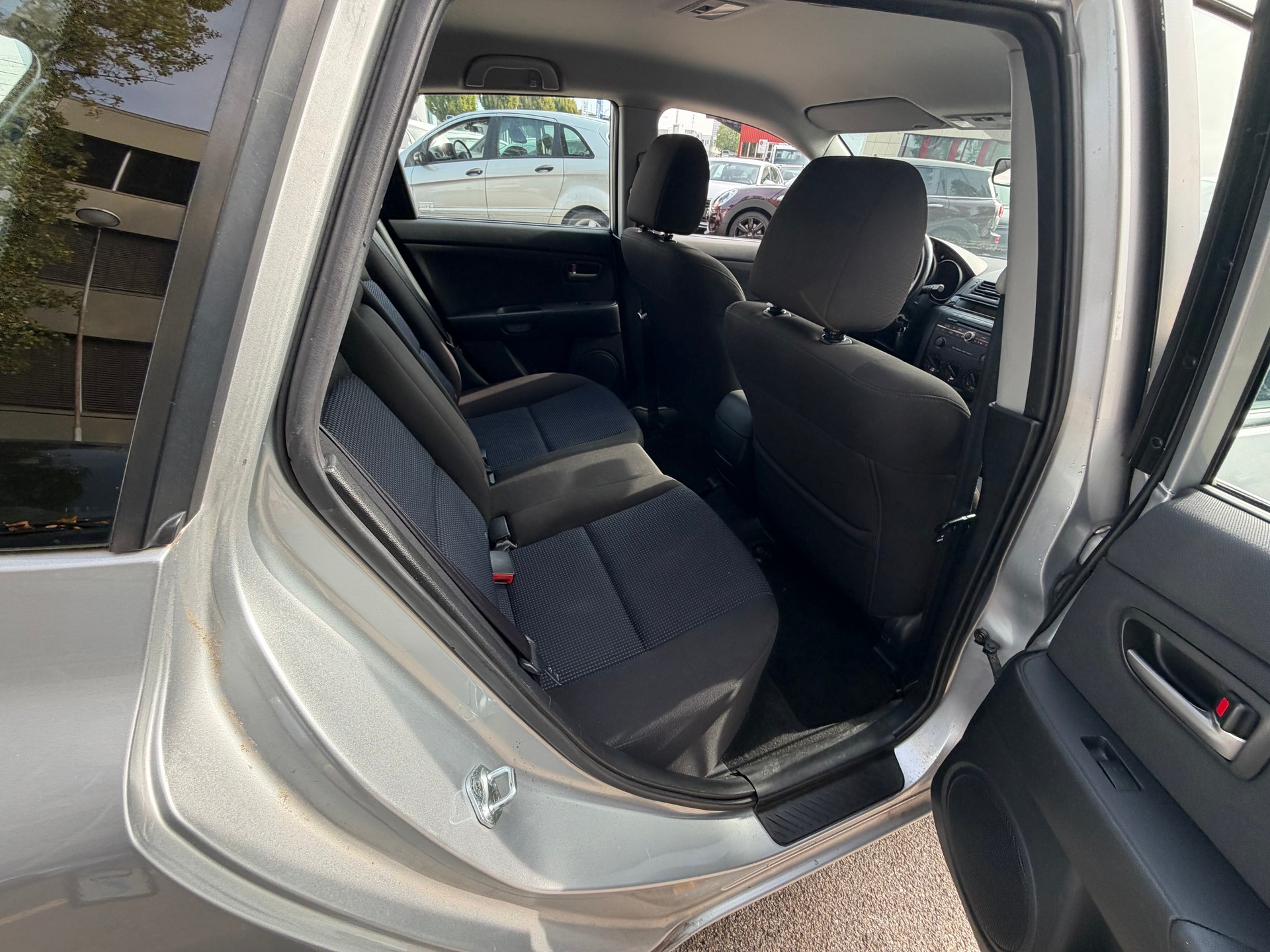 MAZDA 3 1.6 16V Confort-image-10