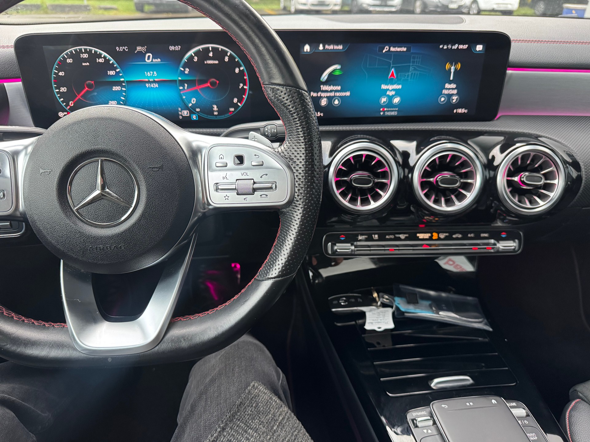 MERCEDES-BENZ CLA 250 4Matic AMG Line 7G-DCT-image-18